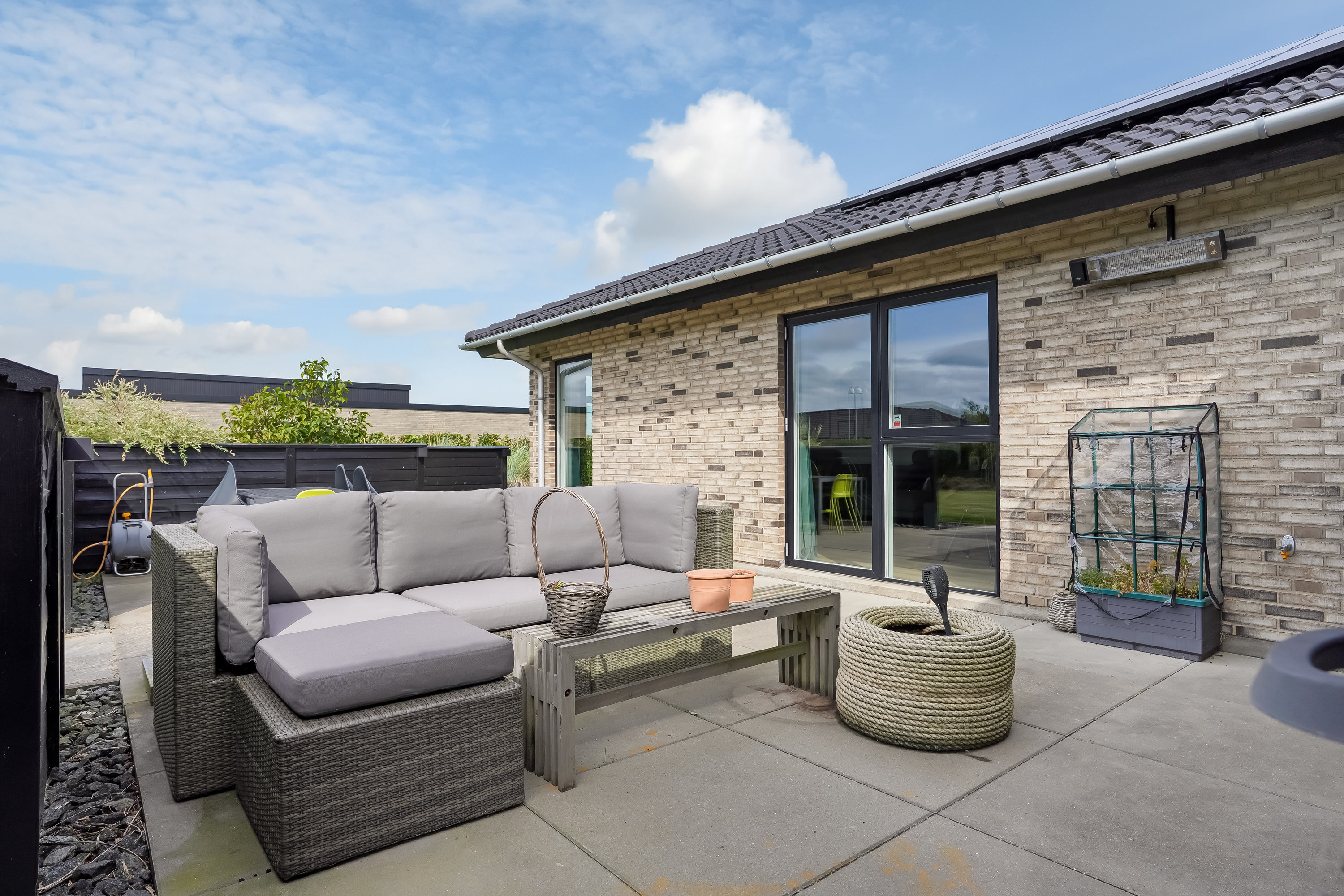 Fremhævet terrasse billede i fuldskærmstilstand. Billede af Langhusvej 7, 7300 Jelling