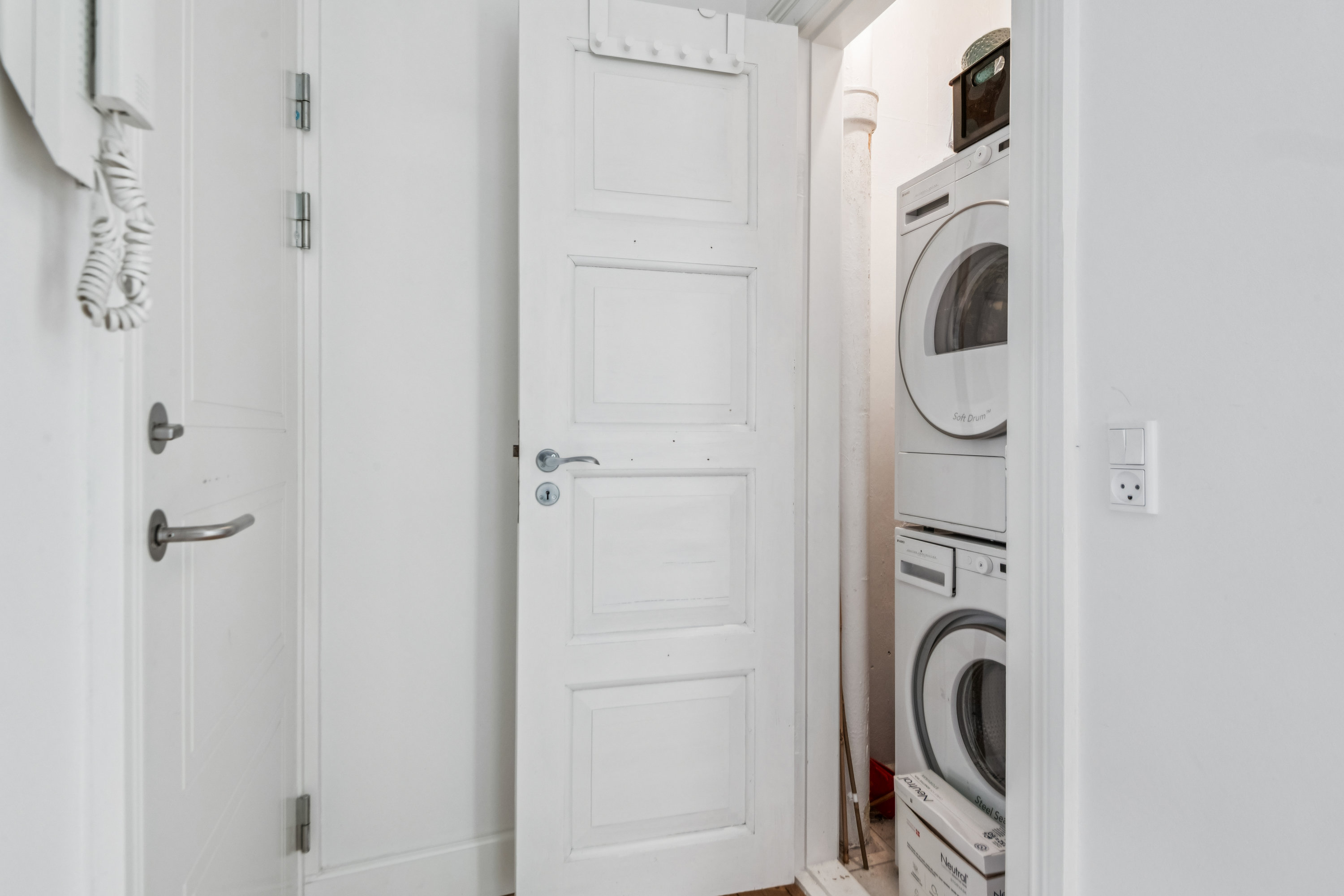 Fremhævet gang billede i fuldskærmstilstand. Billede af Islandsgade 5, 2. th., 9000 Aalborg