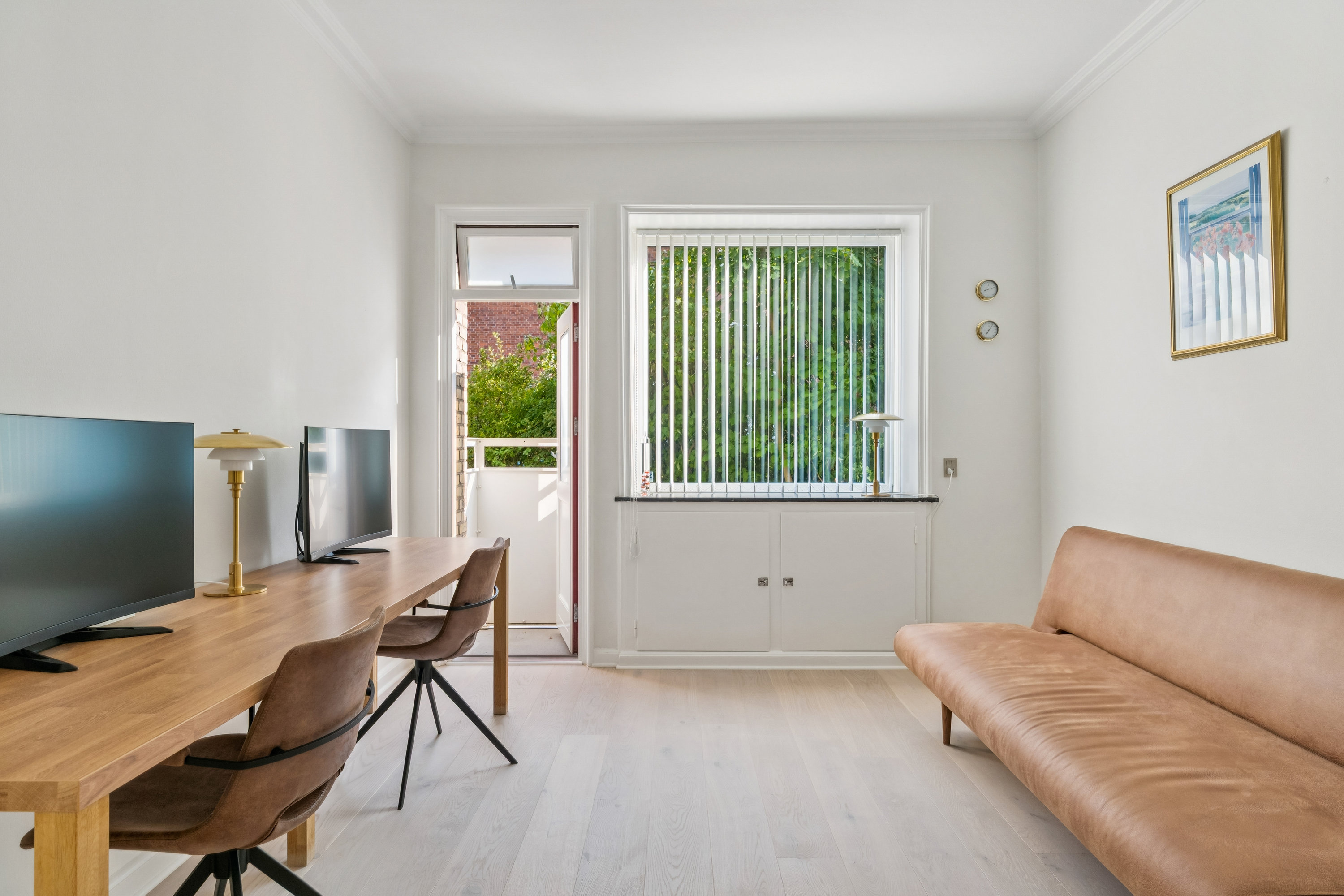 Fremhævet stue billede i fuldskærmstilstand. Billede af Strandvejen 75, st.. tv., 2100 København Ø