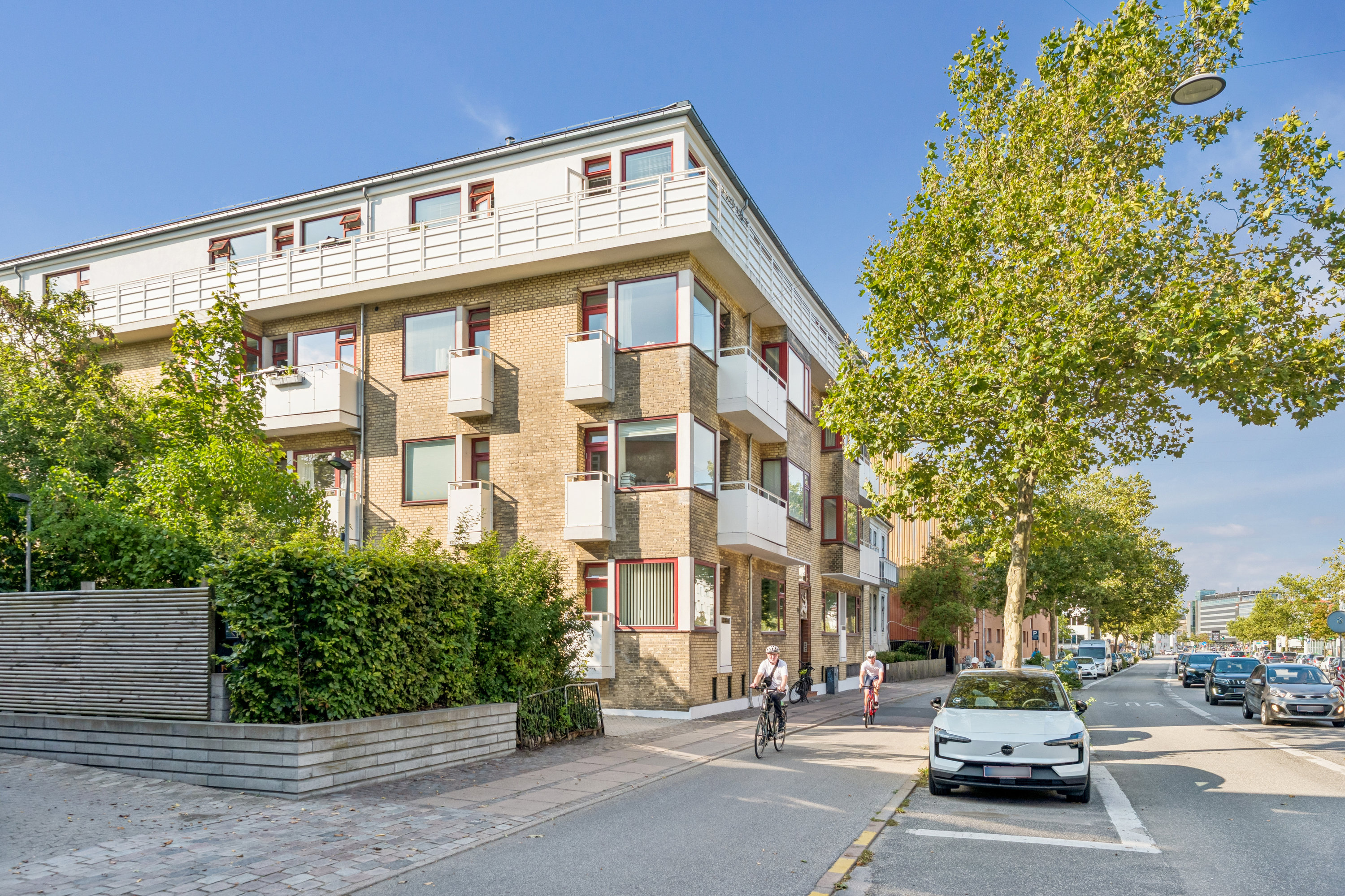 Fremhævet ejendom 1 billede i fuldskærmstilstand. Billede af Strandvejen 75, st.. tv., 2100 København Ø