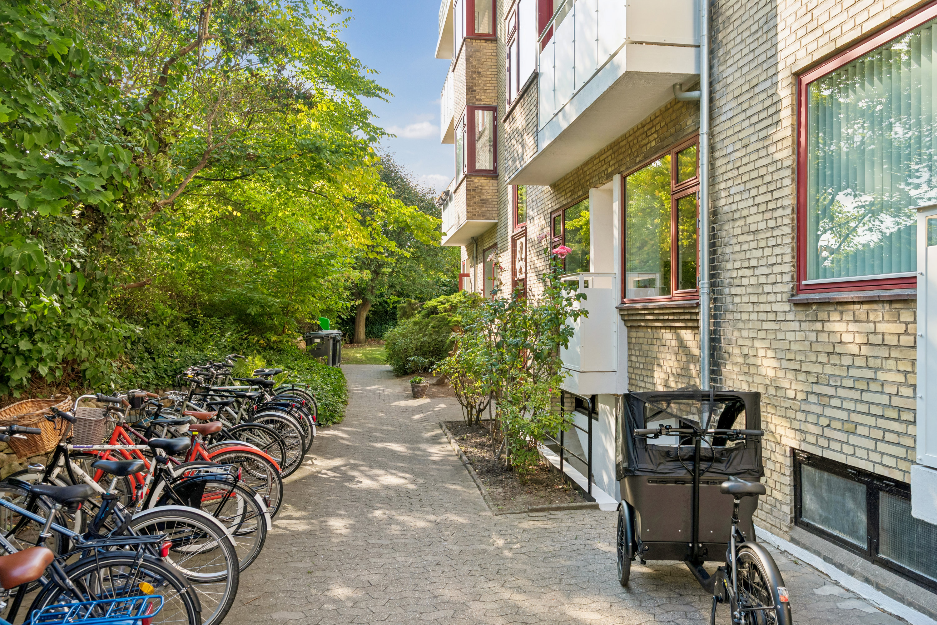 Fremhævet ejendom 1 billede i fuldskærmstilstand. Billede af Strandvejen 75, st.. tv., 2100 København Ø