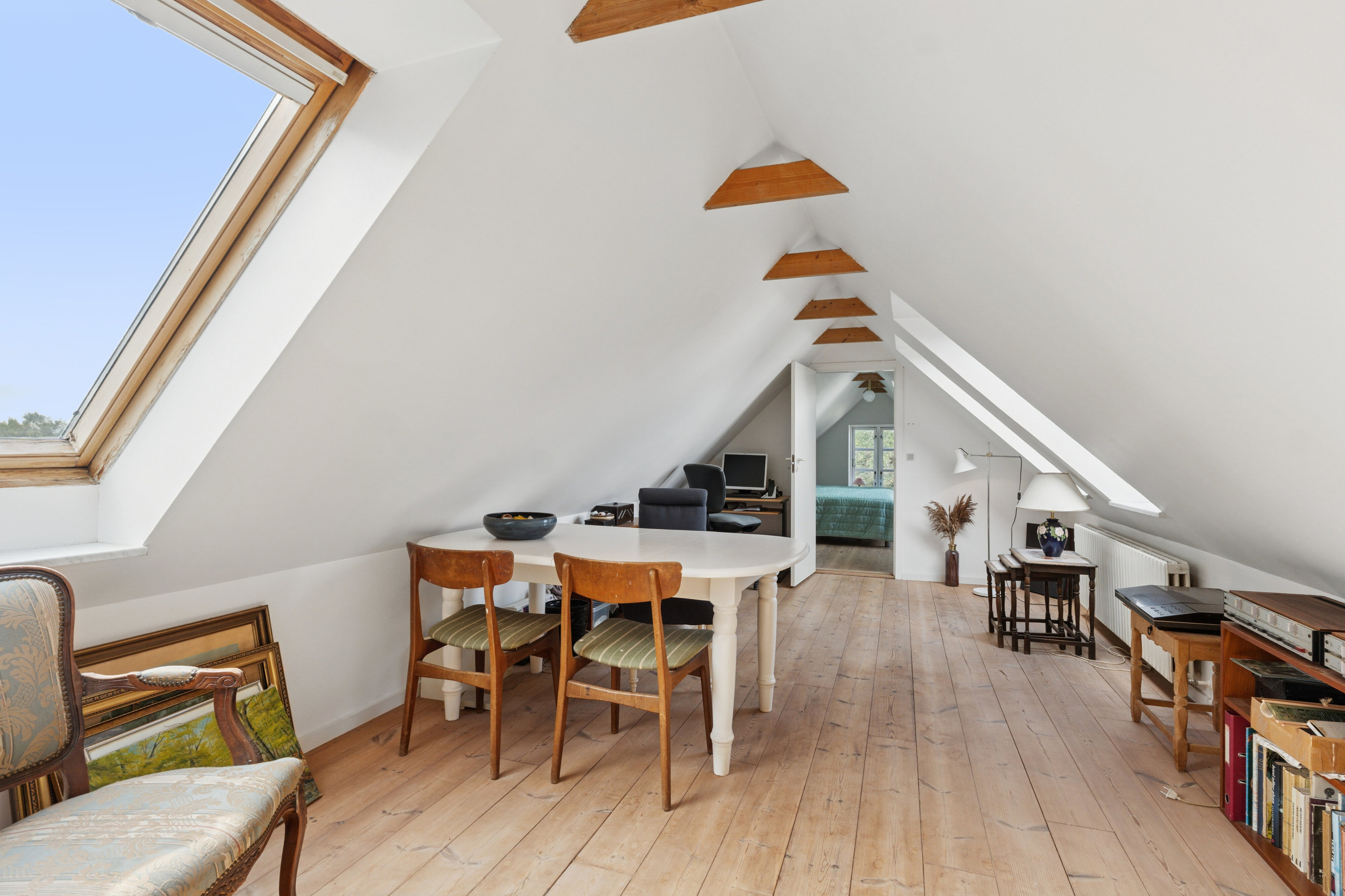 Fremhævet stue billede i fuldskærmstilstand. Billede af Stokholmvej 146, 9870 Sindal