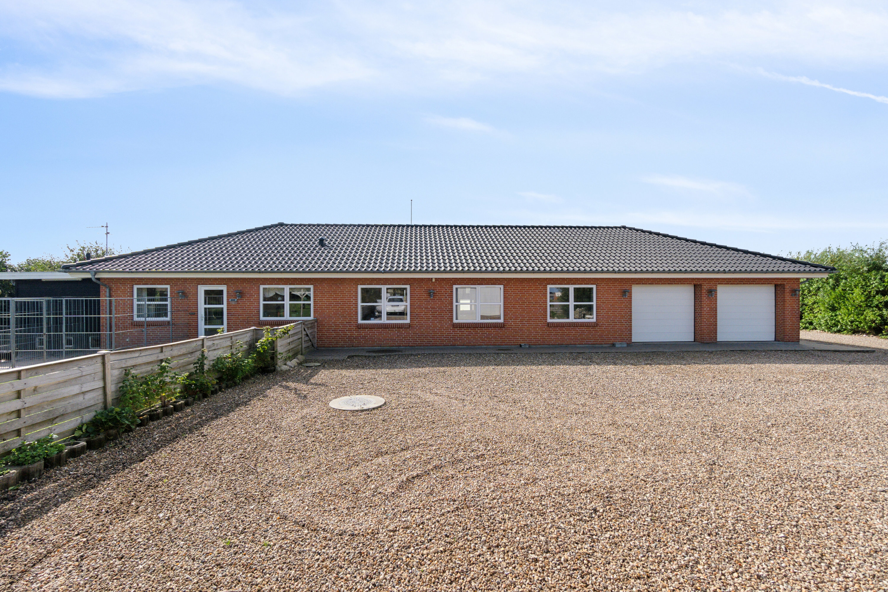 Fremhævet set fra vejen billede i fuldskærmstilstand. Billede af Refstorpvej 3, 7760 Hurup Thy