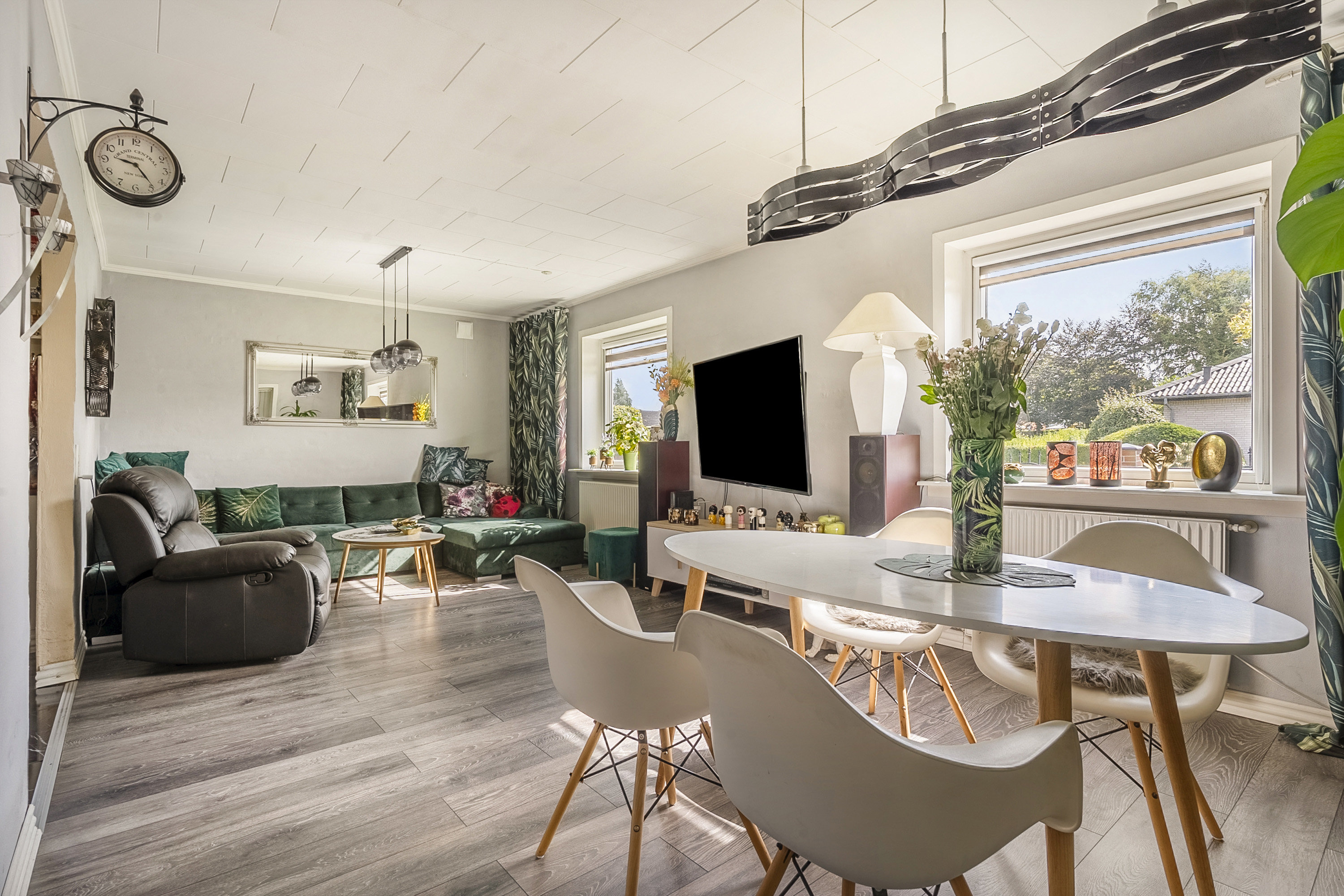 Fremhævet spisestue billede i fuldskærmstilstand. Billede af Bøgevej 3, 6862 Tistrup