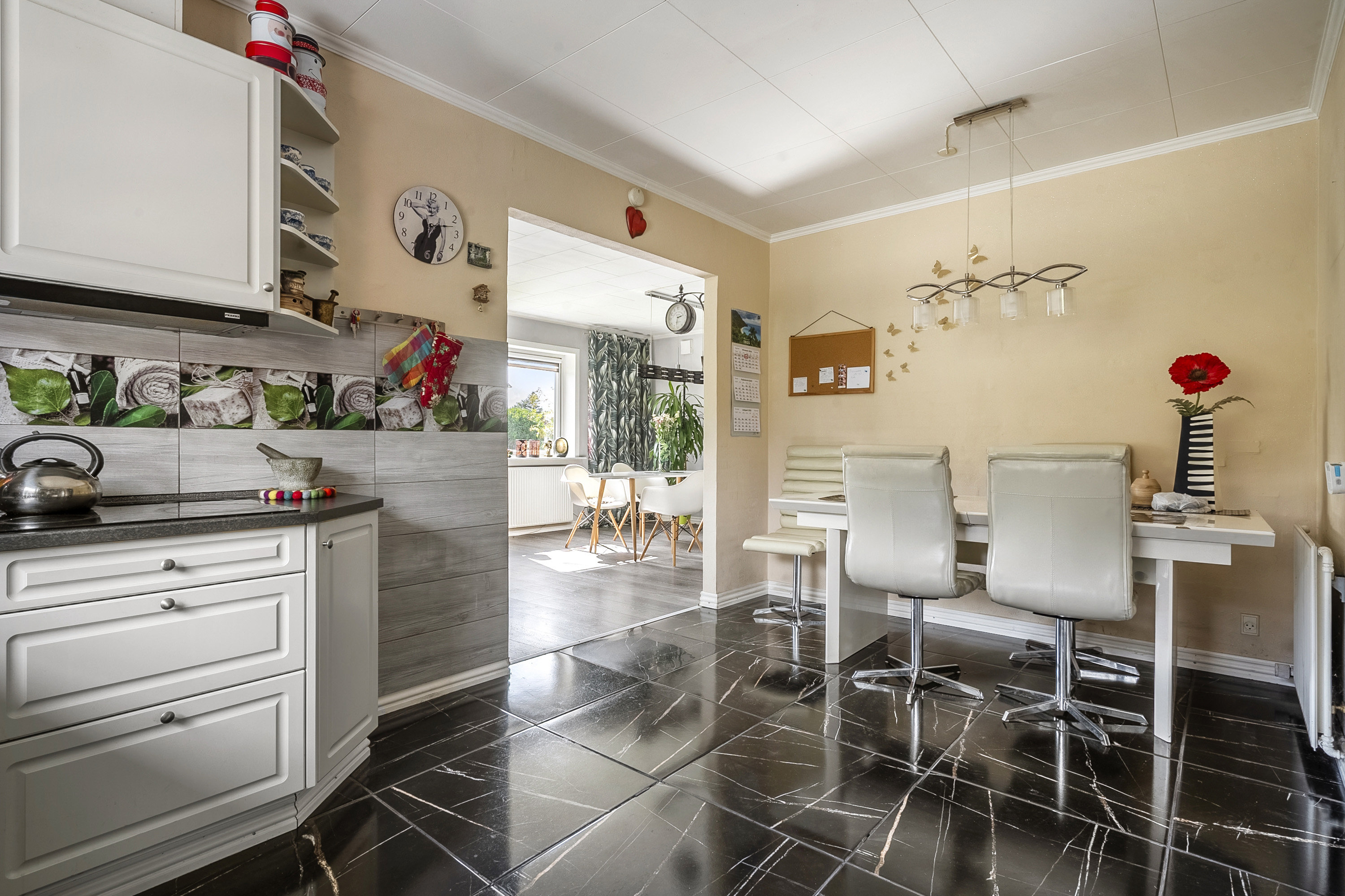 Fremhævet spisestue billede i fuldskærmstilstand. Billede af Bøgevej 3, 6862 Tistrup