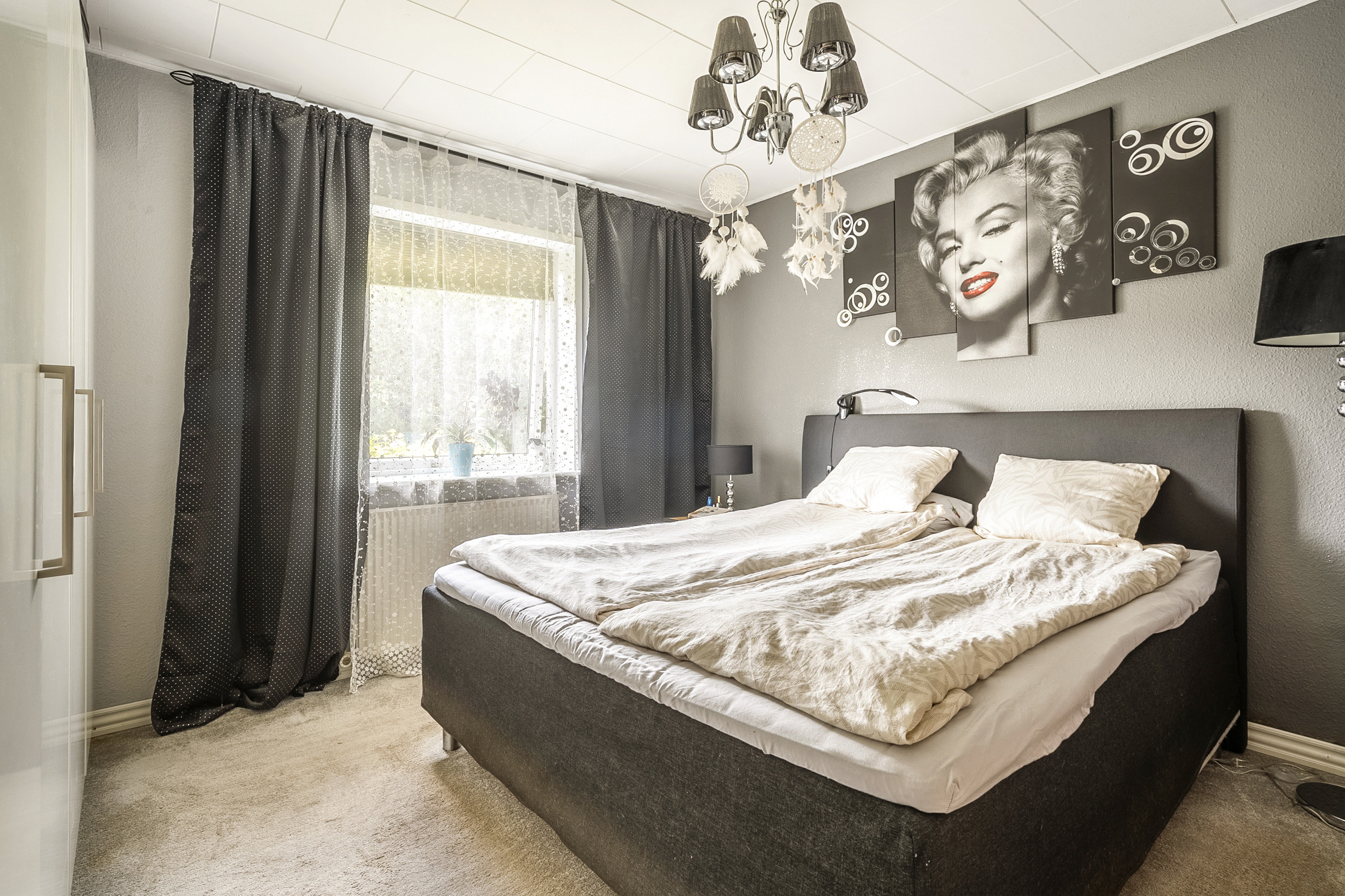 Fremhævet soveværelse billede i fuldskærmstilstand. Billede af Bøgevej 3, 6862 Tistrup