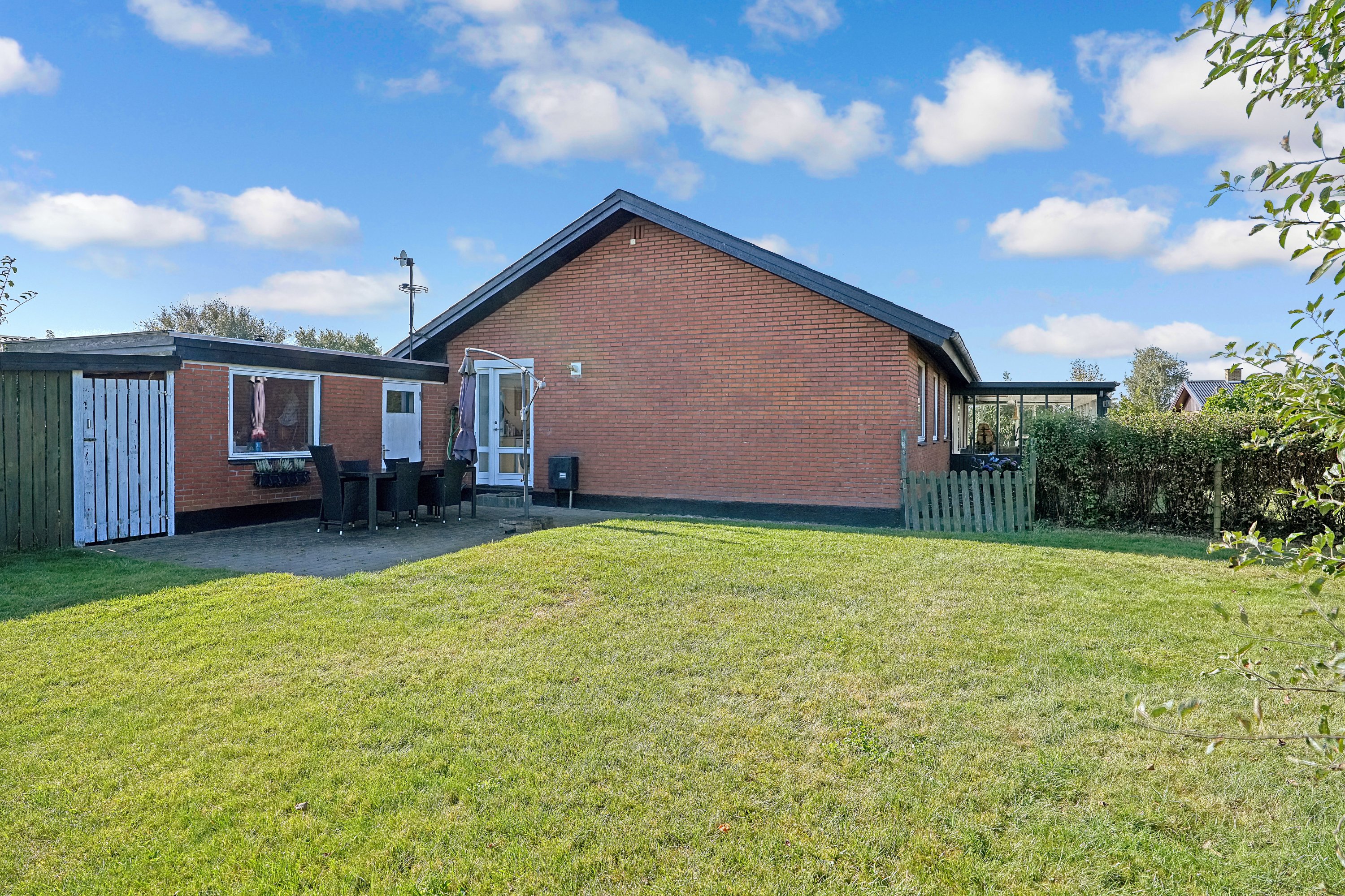 Fremhævet ejendommen billede i fuldskærmstilstand. Billede af Hyldevej 5, Solrød, 2680 Solrød Strand