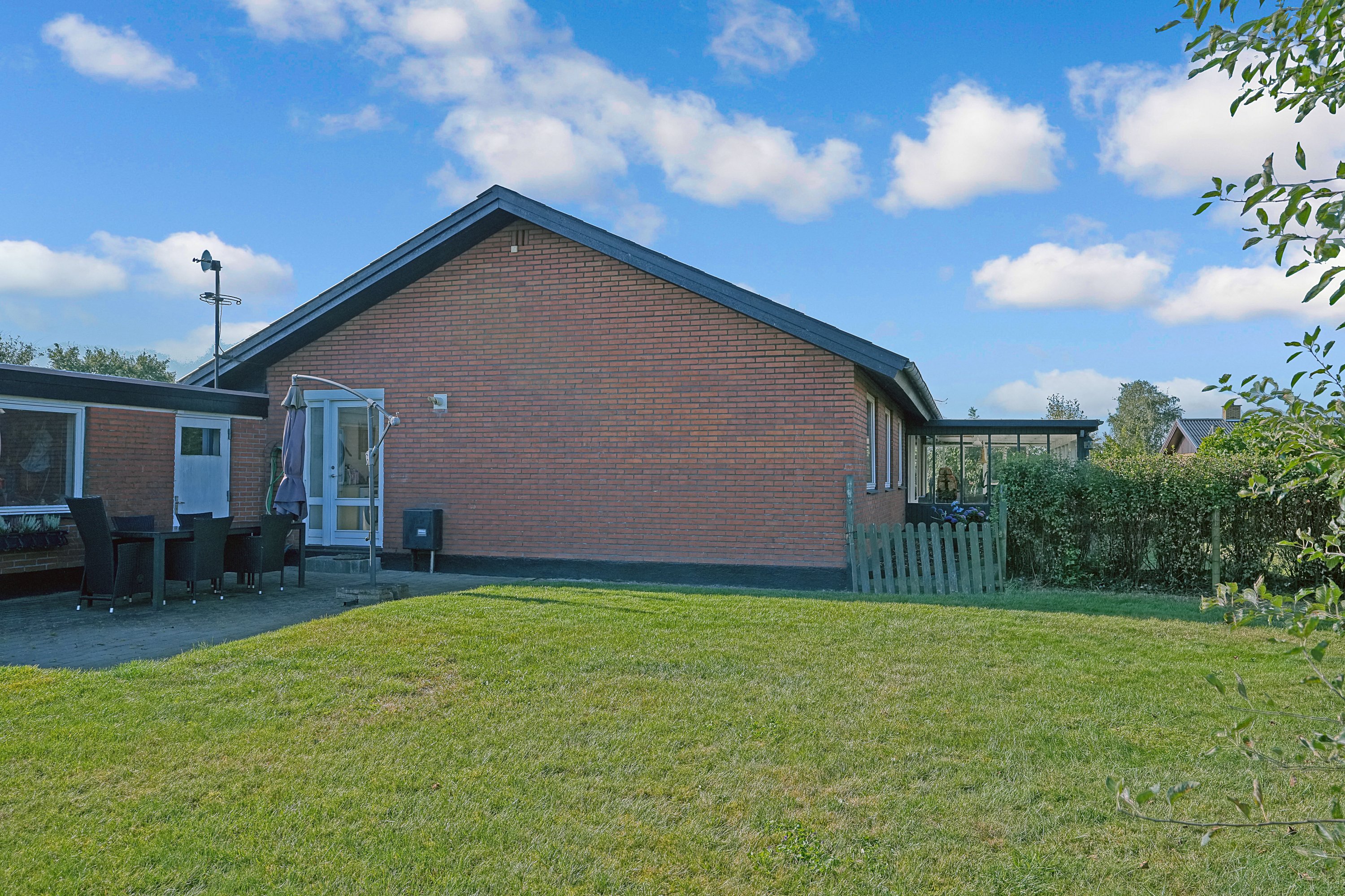 Fremhævet ejendommen billede i fuldskærmstilstand. Billede af Hyldevej 5, Solrød, 2680 Solrød Strand