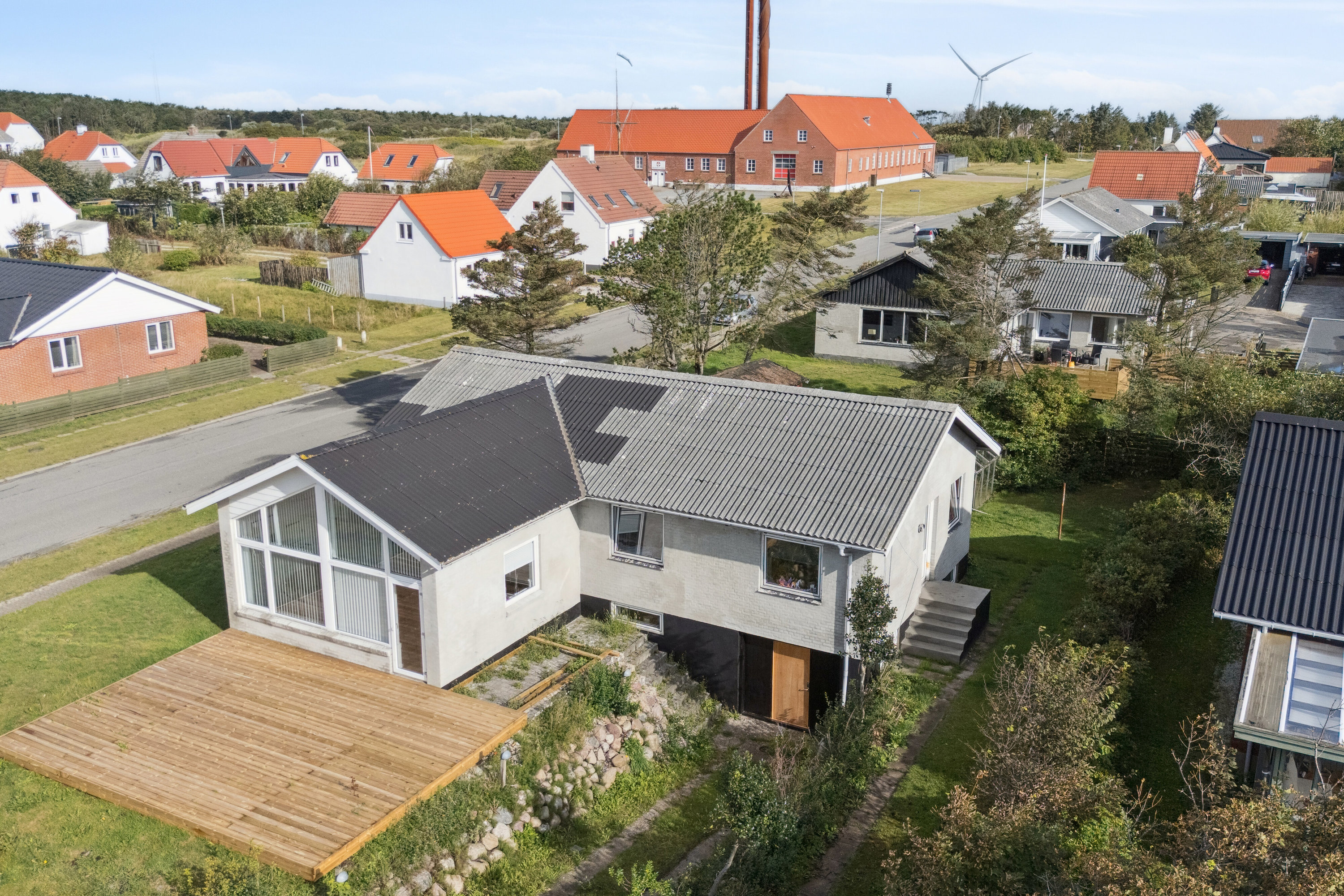 Miniaturebillede 1: set fra haven. Billede af Bellisvænget 1, 7730 Hanstholm