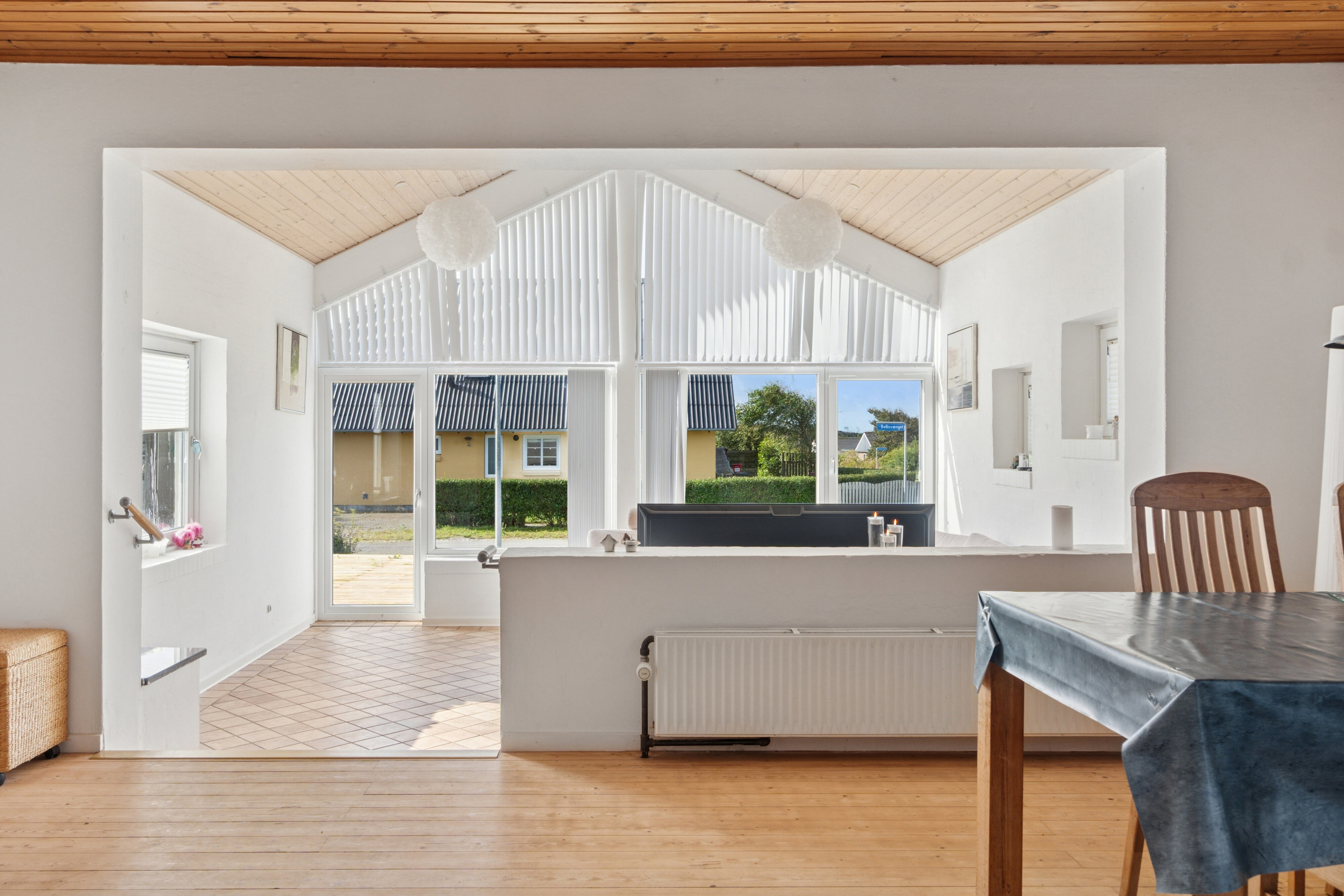 Fremhævet stue billede i fuldskærmstilstand. Billede af Bellisvænget 1, 7730 Hanstholm