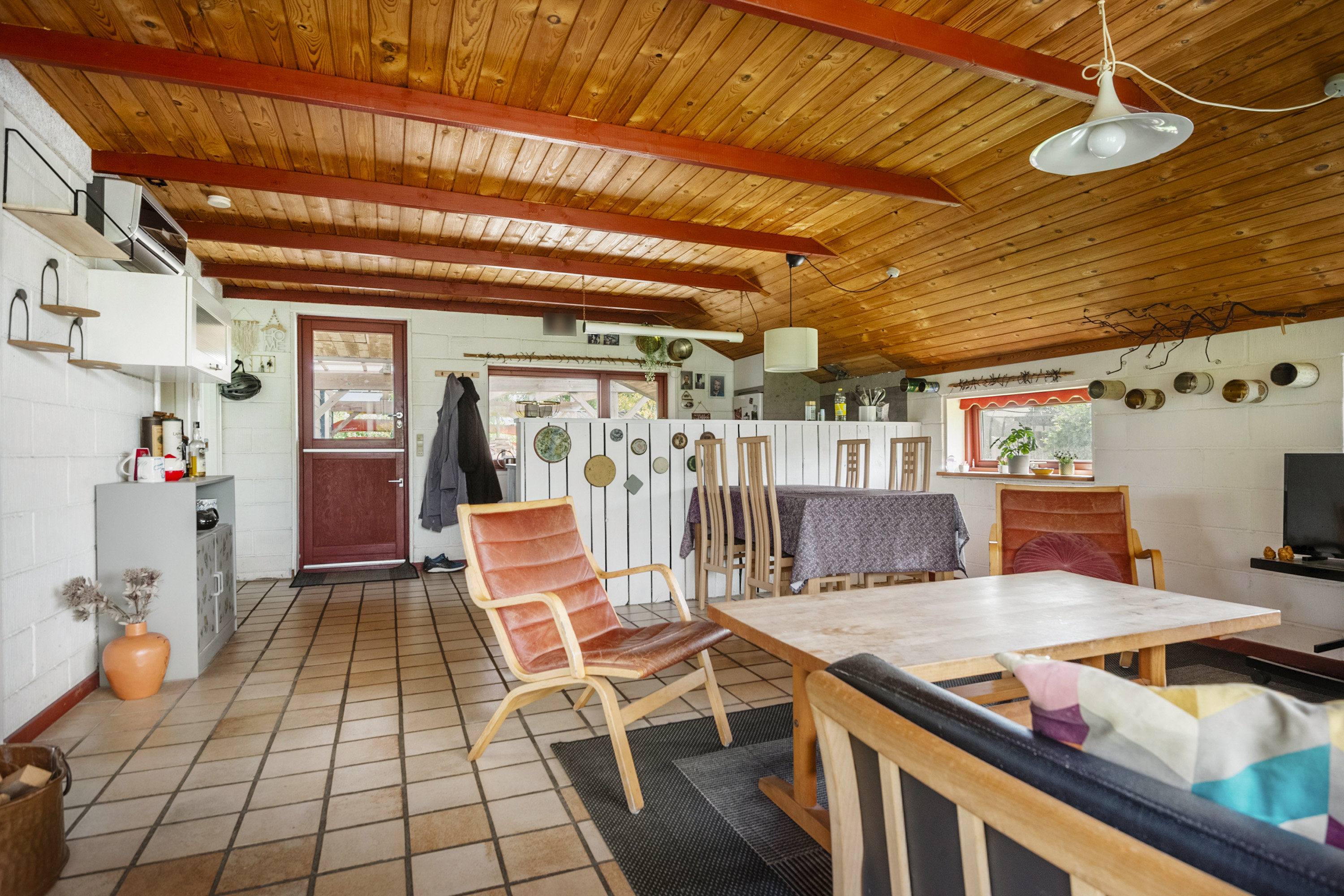 Fremhævet stue billede i fuldskærmstilstand. Billede af Engagervej 78, Dyngby Strand, 8300 Odder