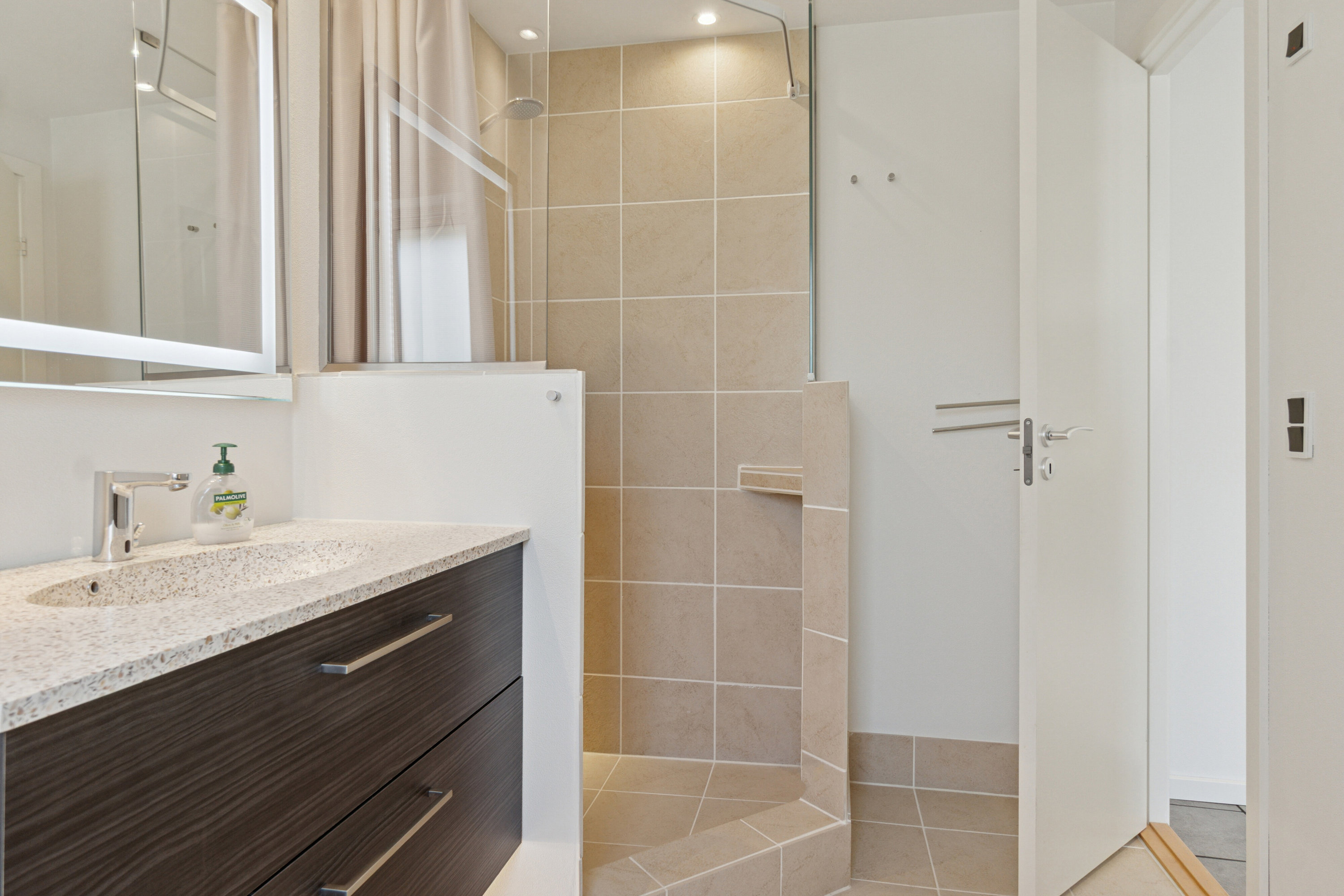 Fremhævet badeværelse billede i fuldskærmstilstand. Billede af Ålandsvej 3, 4200 Slagelse