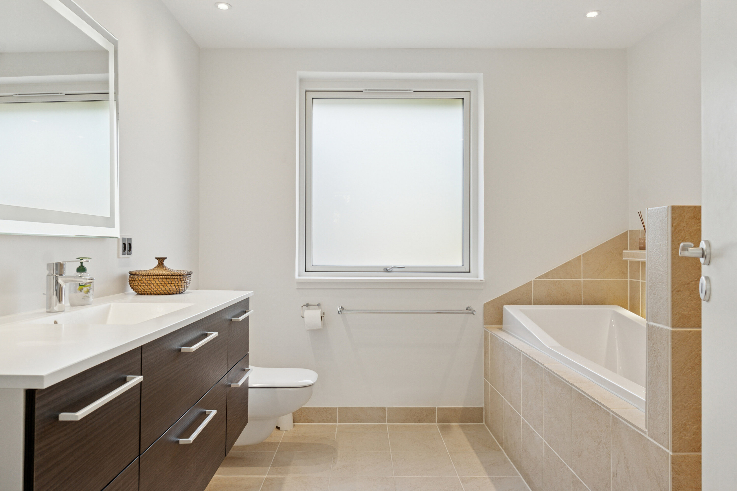 Fremhævet badeværelse billede i fuldskærmstilstand. Billede af Ålandsvej 3, 4200 Slagelse