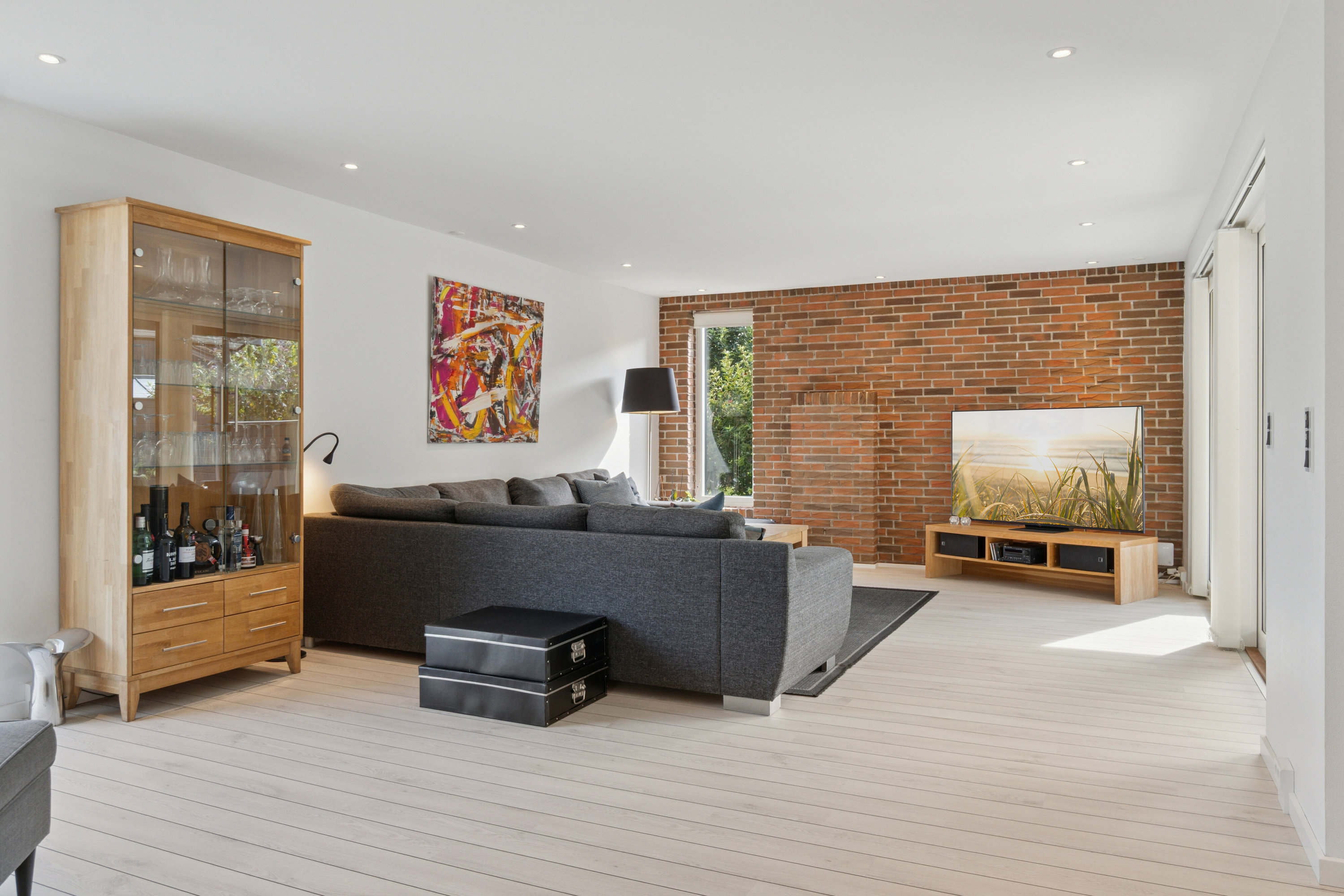 Fremhævet stue billede i fuldskærmstilstand. Billede af Ålandsvej 3, 4200 Slagelse