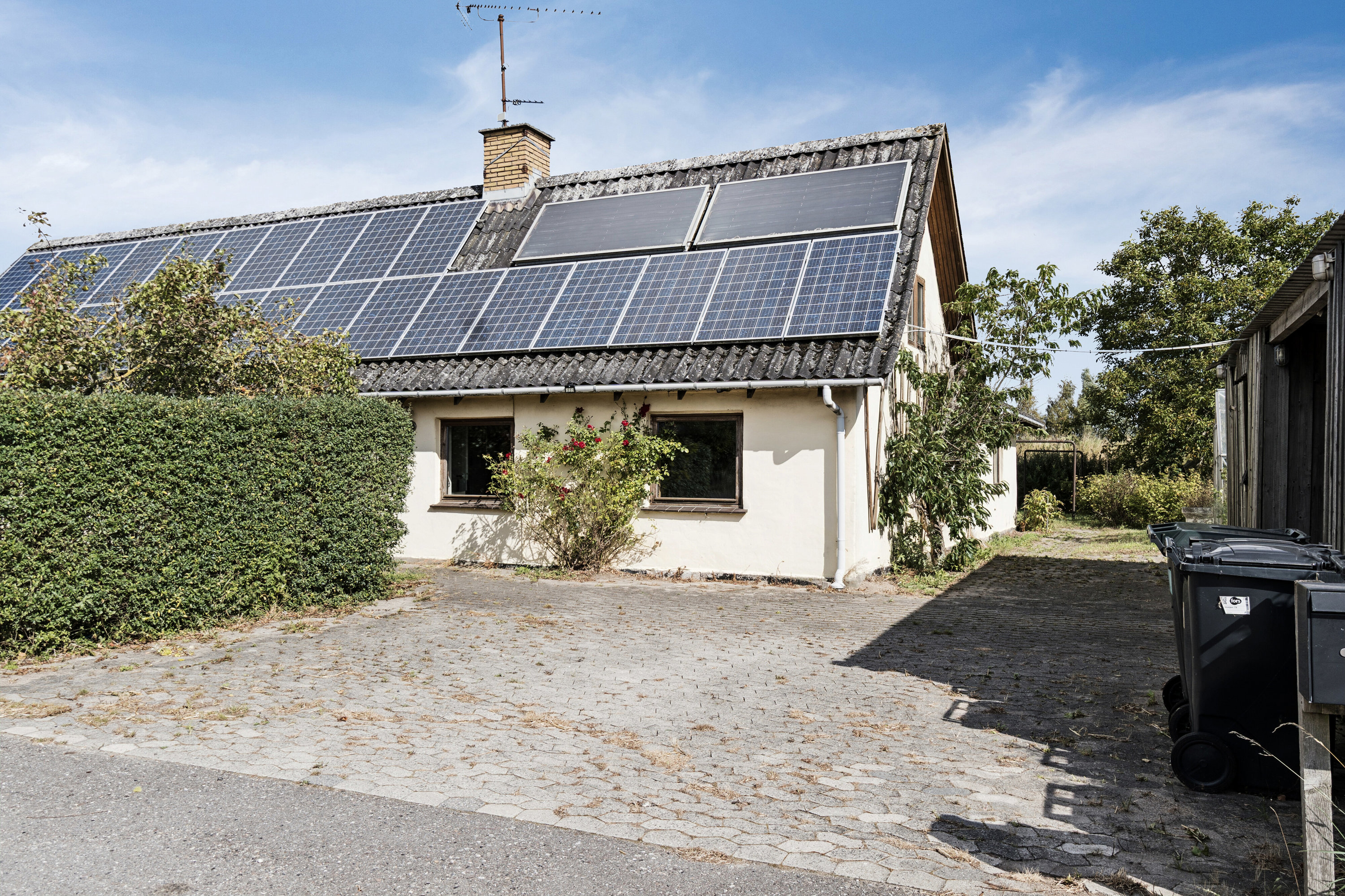 Fremhævet set fra vejen billede i fuldskærmstilstand. Billede af Landevejen 79, Tuse, 4532 Gislinge