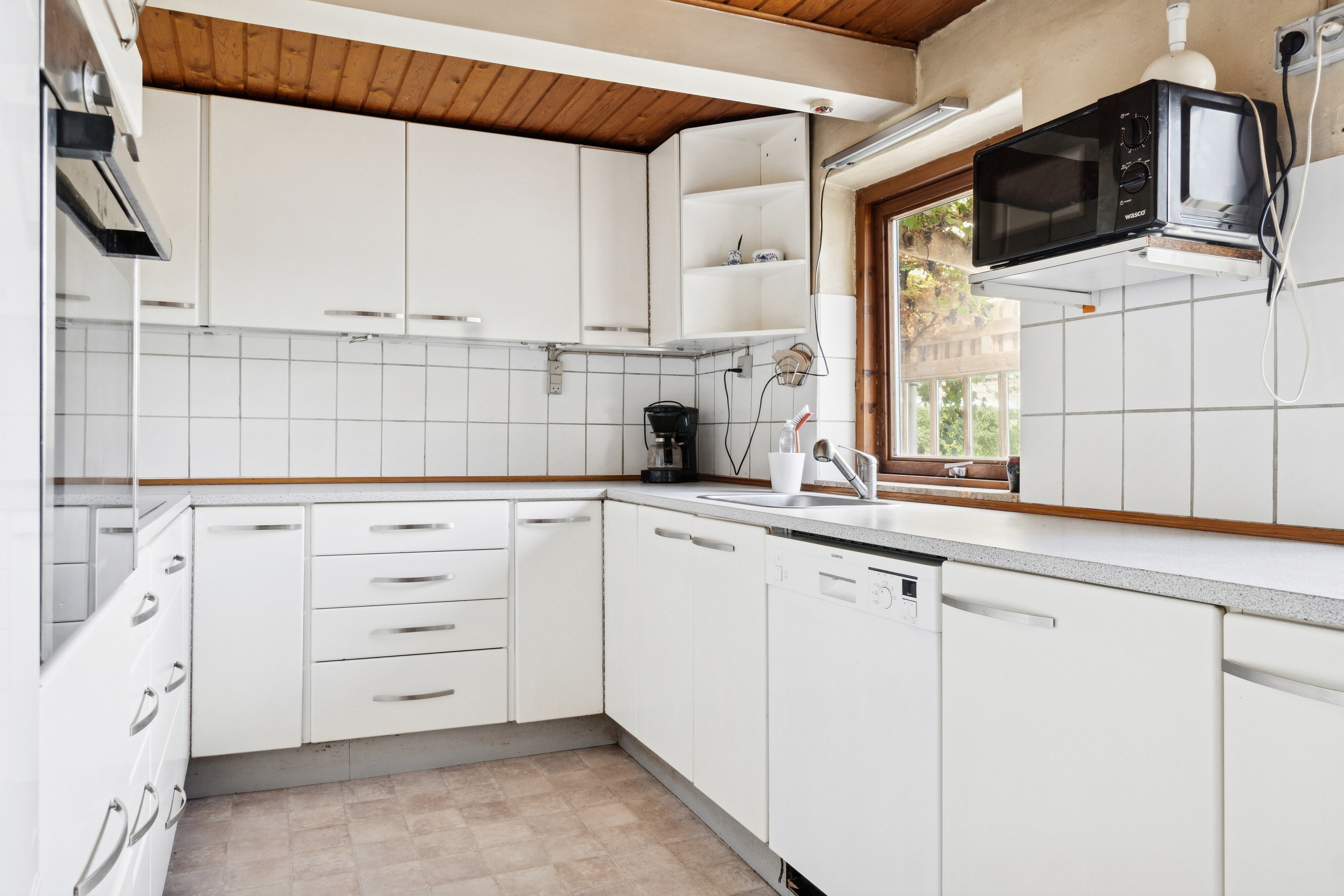 Fremhævet køkken billede i fuldskærmstilstand. Billede af Landevejen 79, Tuse, 4532 Gislinge