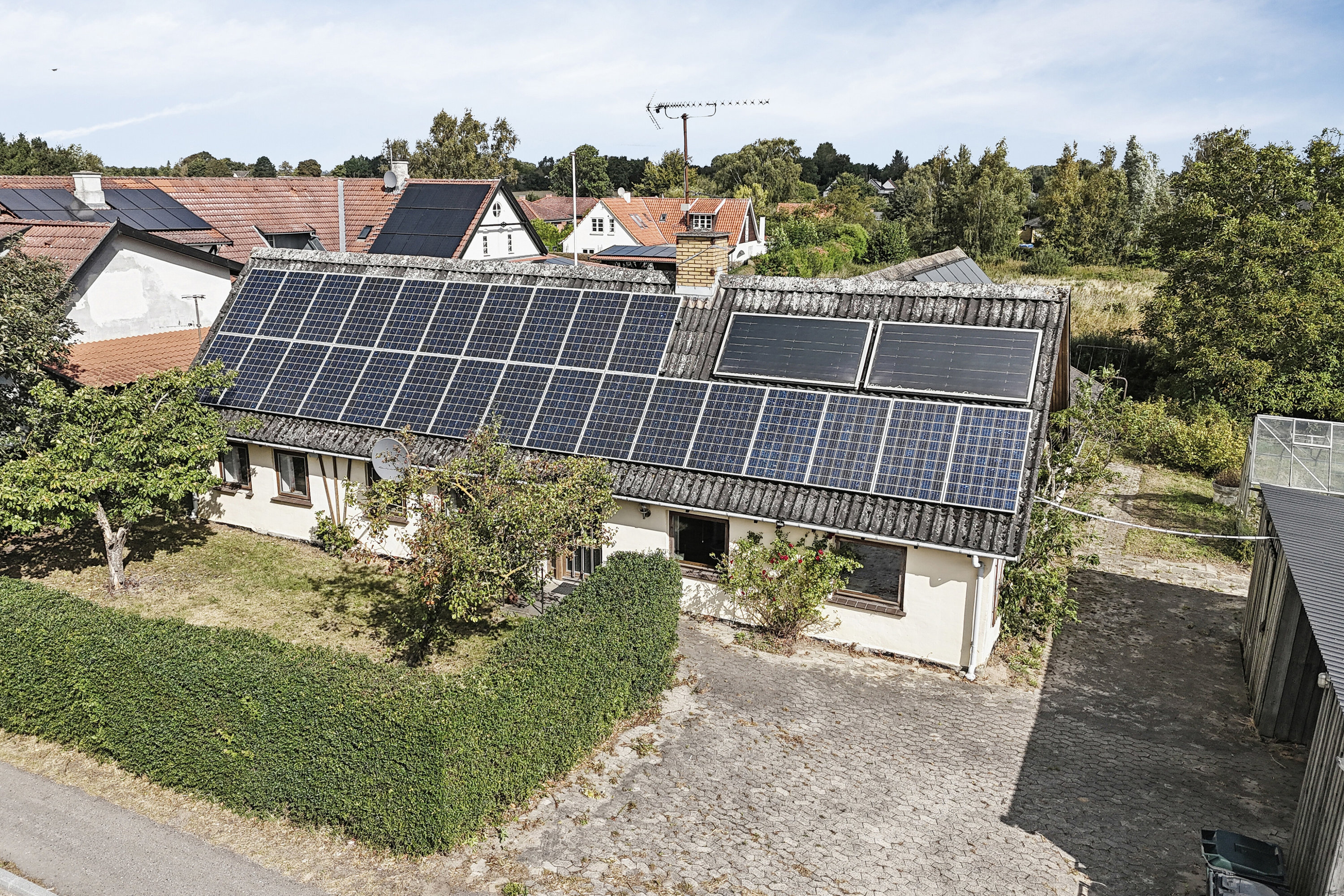 Fremhævet set fra vejen billede i fuldskærmstilstand. Billede af Landevejen 79, Tuse, 4532 Gislinge