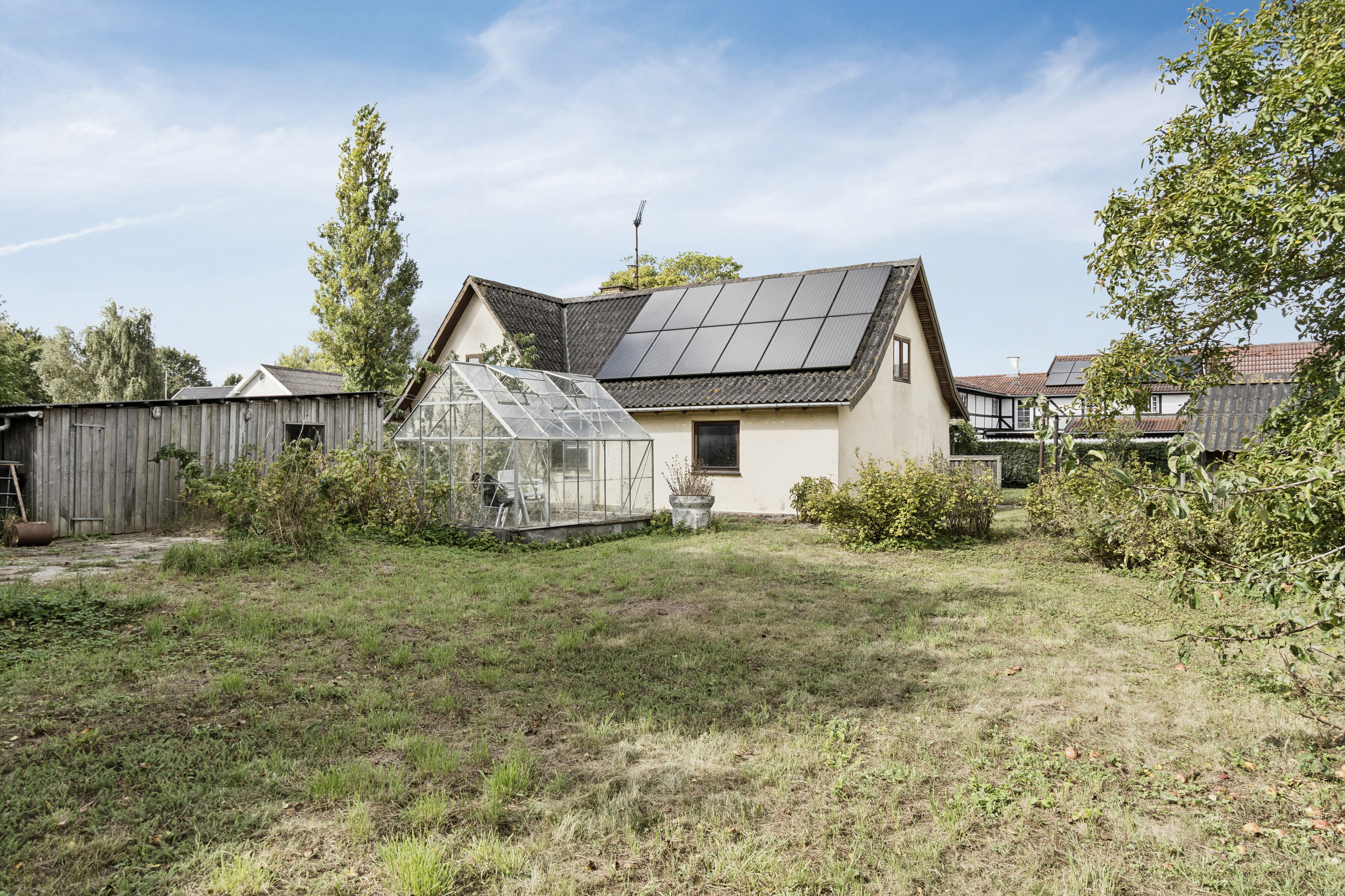 Fremhævet set fra haven billede i fuldskærmstilstand. Billede af Landevejen 79, Tuse, 4532 Gislinge