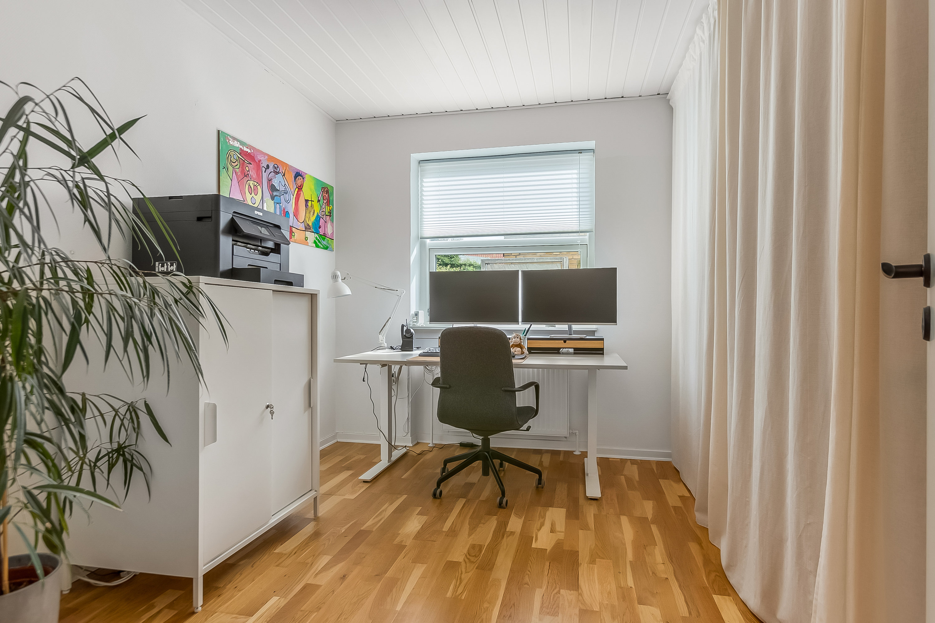 Fremhævet værelse billede i fuldskærmstilstand. Billede af Viemosevej 5C, Bredballe, 7120 Vejle Øst