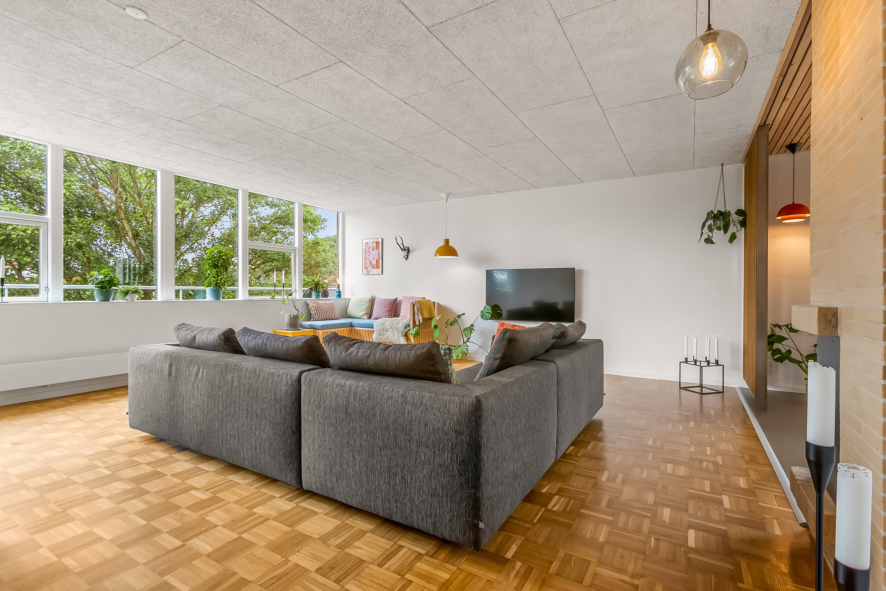 Fremhævet stue billede i fuldskærmstilstand. Billede af Viemosevej 5C, Bredballe, 7120 Vejle Øst