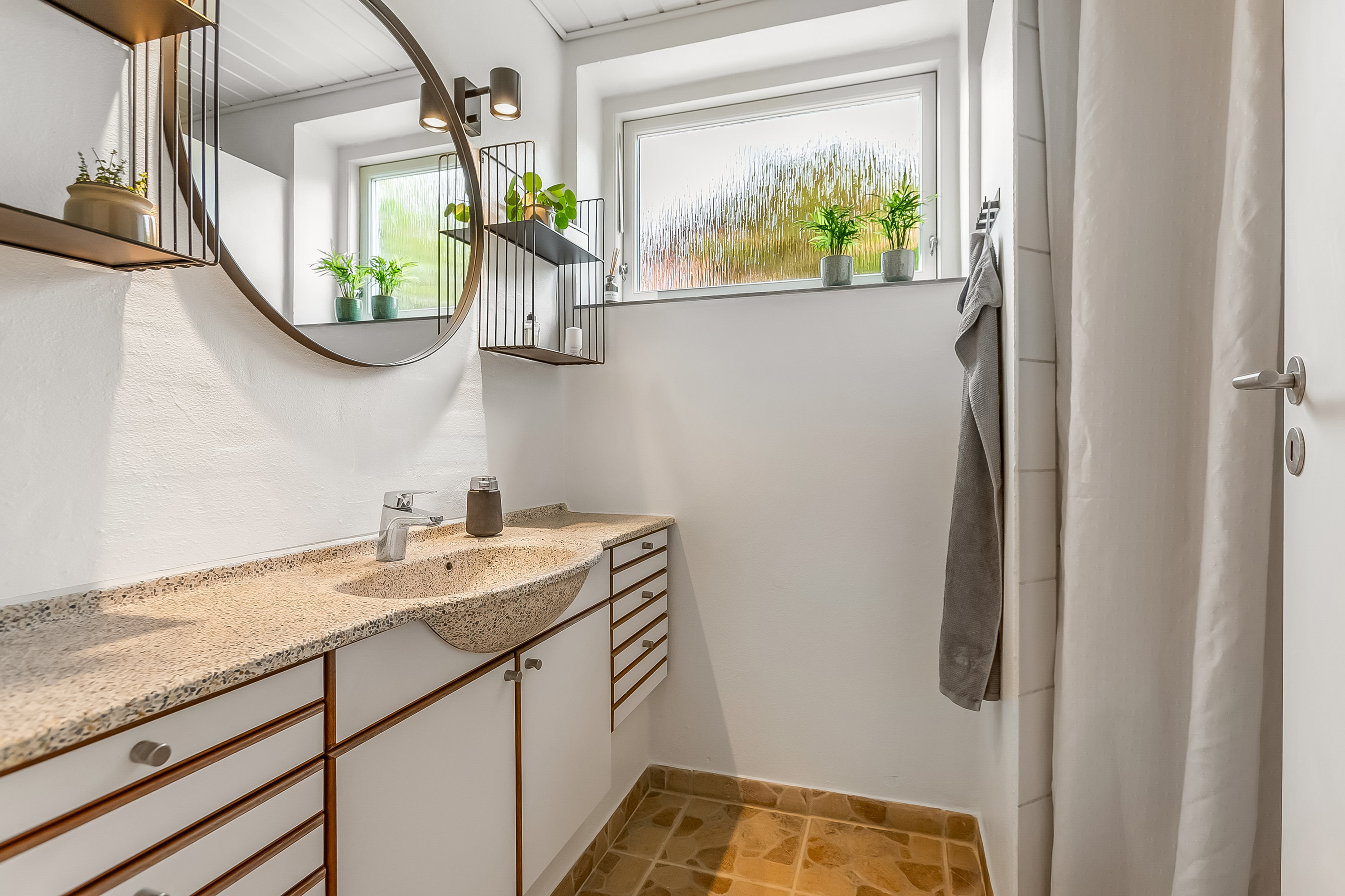 Fremhævet badeværelse billede i fuldskærmstilstand. Billede af Viemosevej 5C, Bredballe, 7120 Vejle Øst