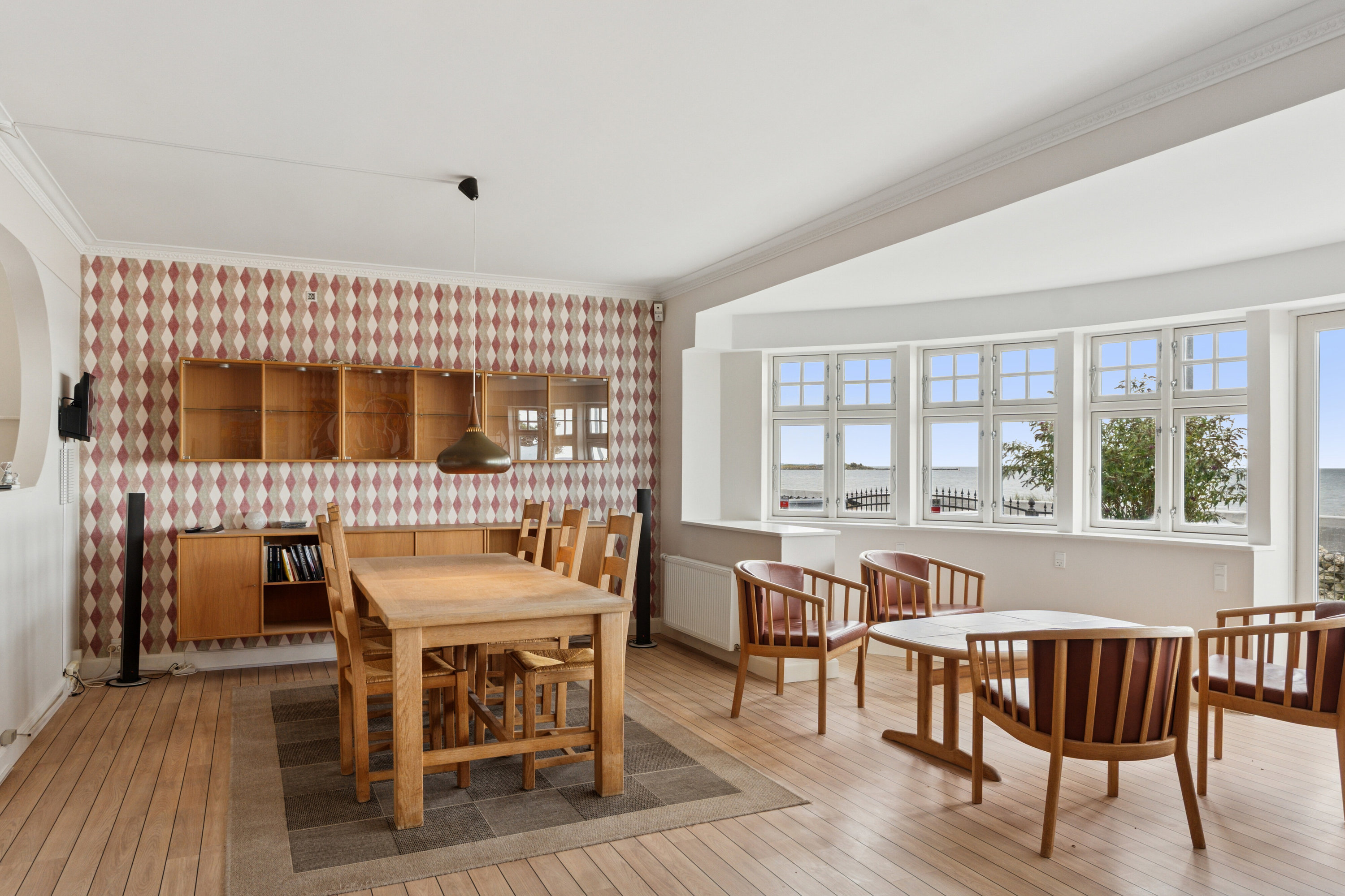 Fremhævet spisestue billede i fuldskærmstilstand. Billede af Strandvejen 48, 4654 Faxe Ladeplads