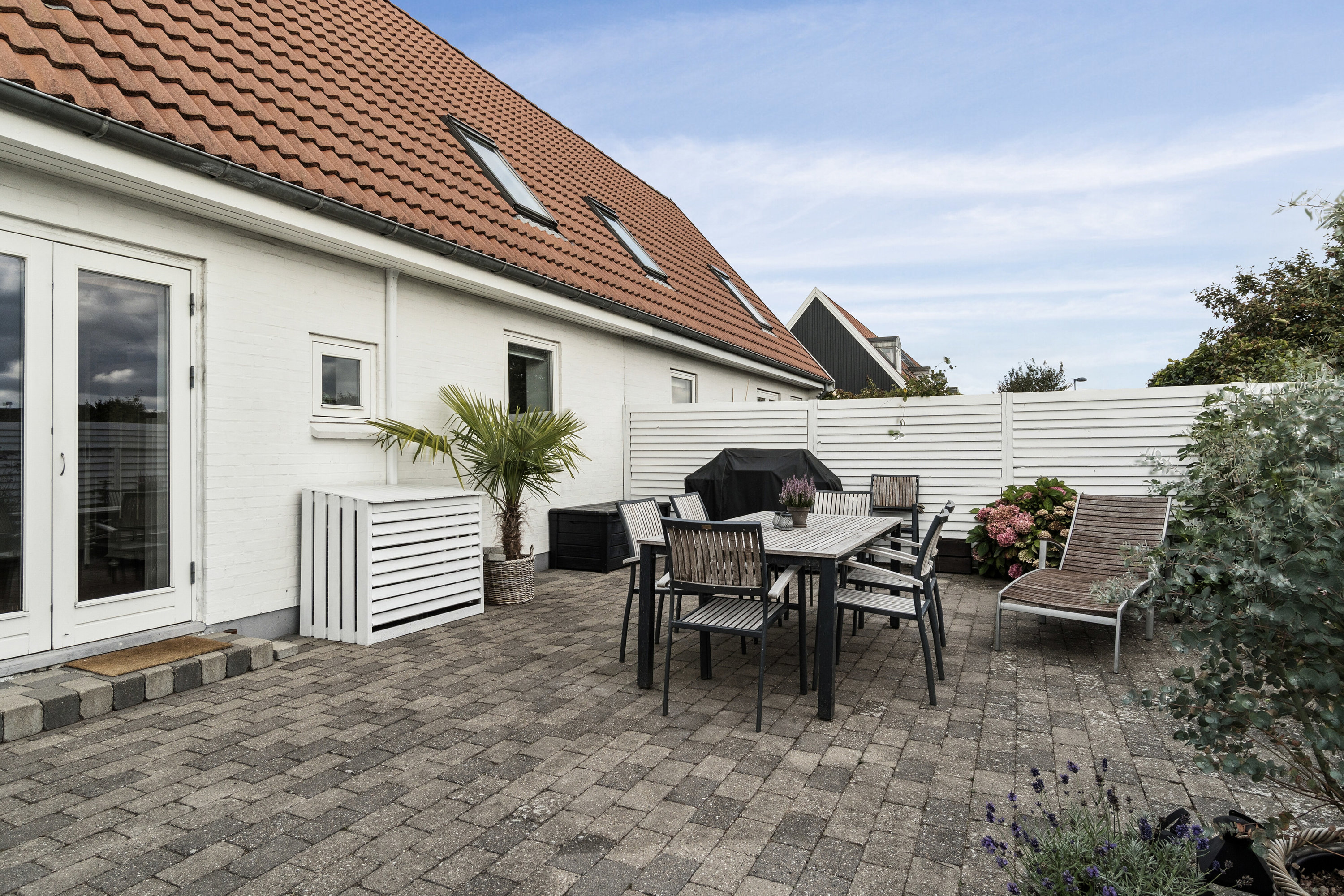 Fremhævet set fra vejen billede i fuldskærmstilstand. Billede af Fenrisvej 68, Allerup, 4300 Holbæk