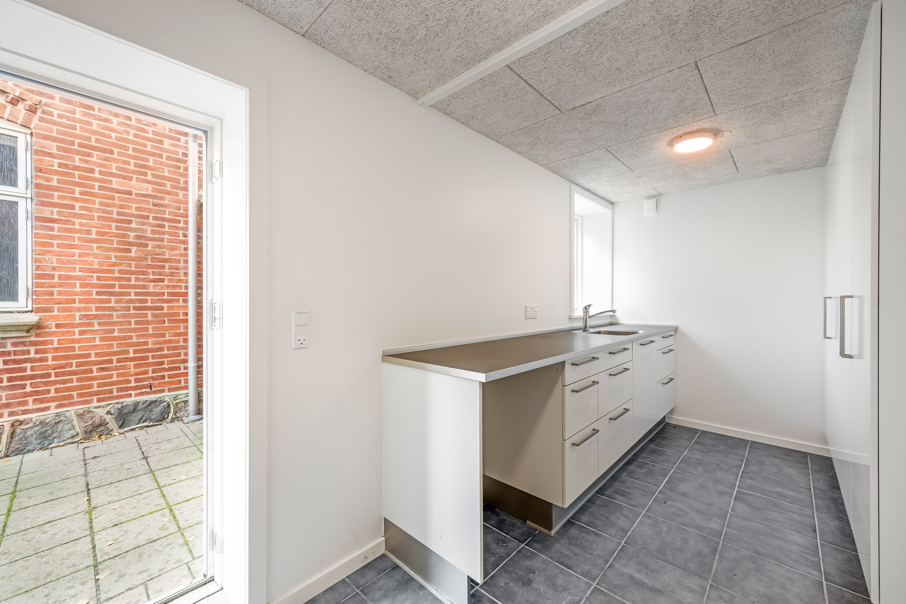 Fremhævet bryggers billede i fuldskærmstilstand. Billede af Videbækvej 2, Faster, 6900 Skjern