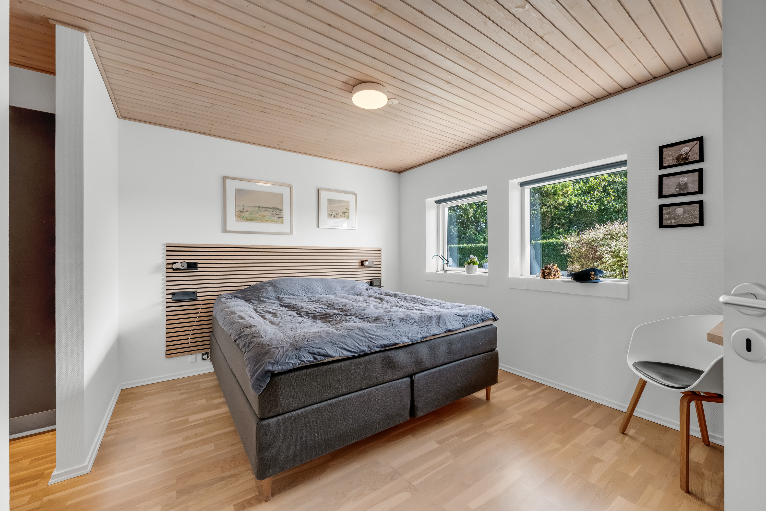 Fremhævet soveværelse billede i fuldskærmstilstand. Billede af Blæsenborg Alle 37, Rindum, 6950 Ringkøbing