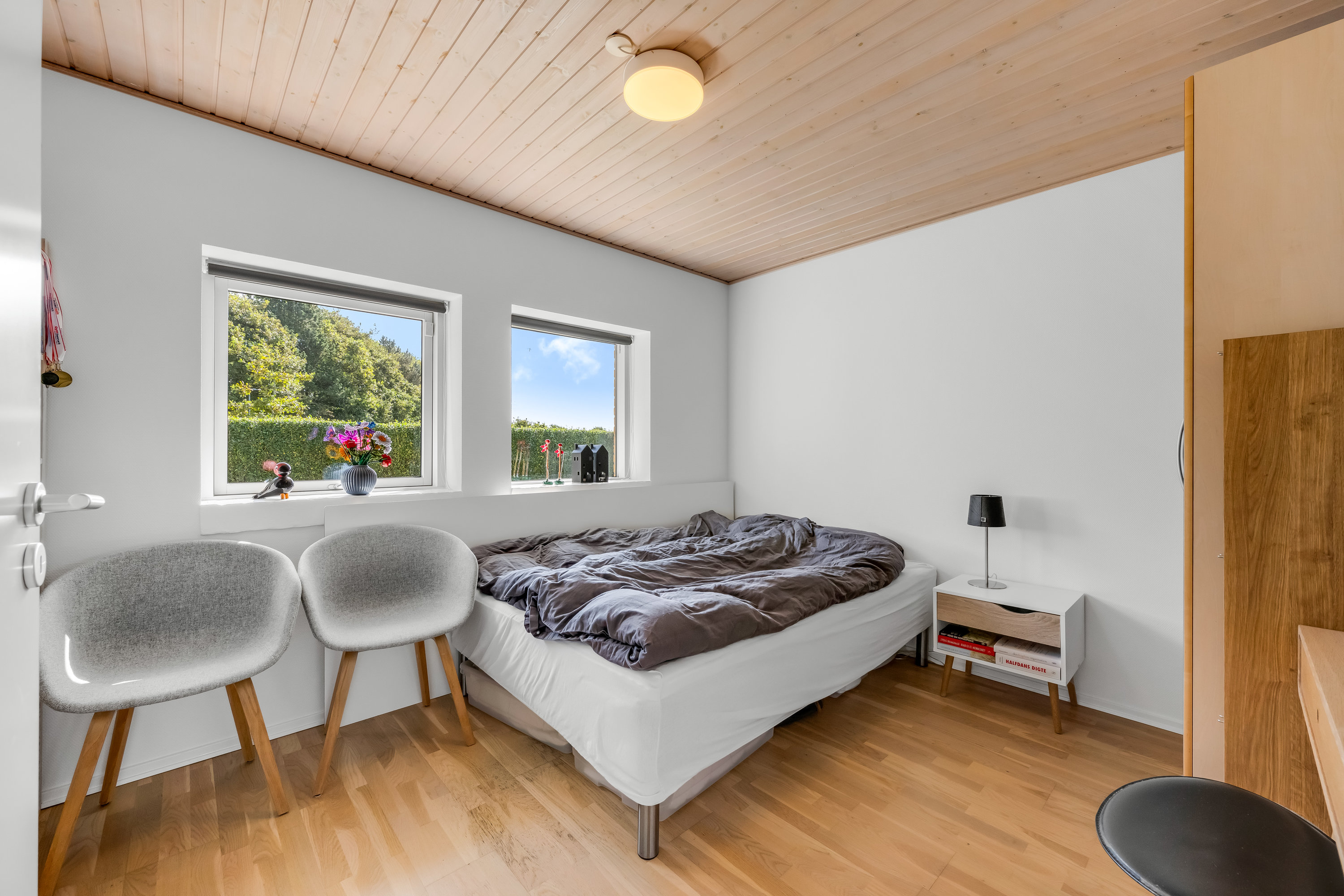 Fremhævet soveværelse billede i fuldskærmstilstand. Billede af Blæsenborg Alle 37, Rindum, 6950 Ringkøbing