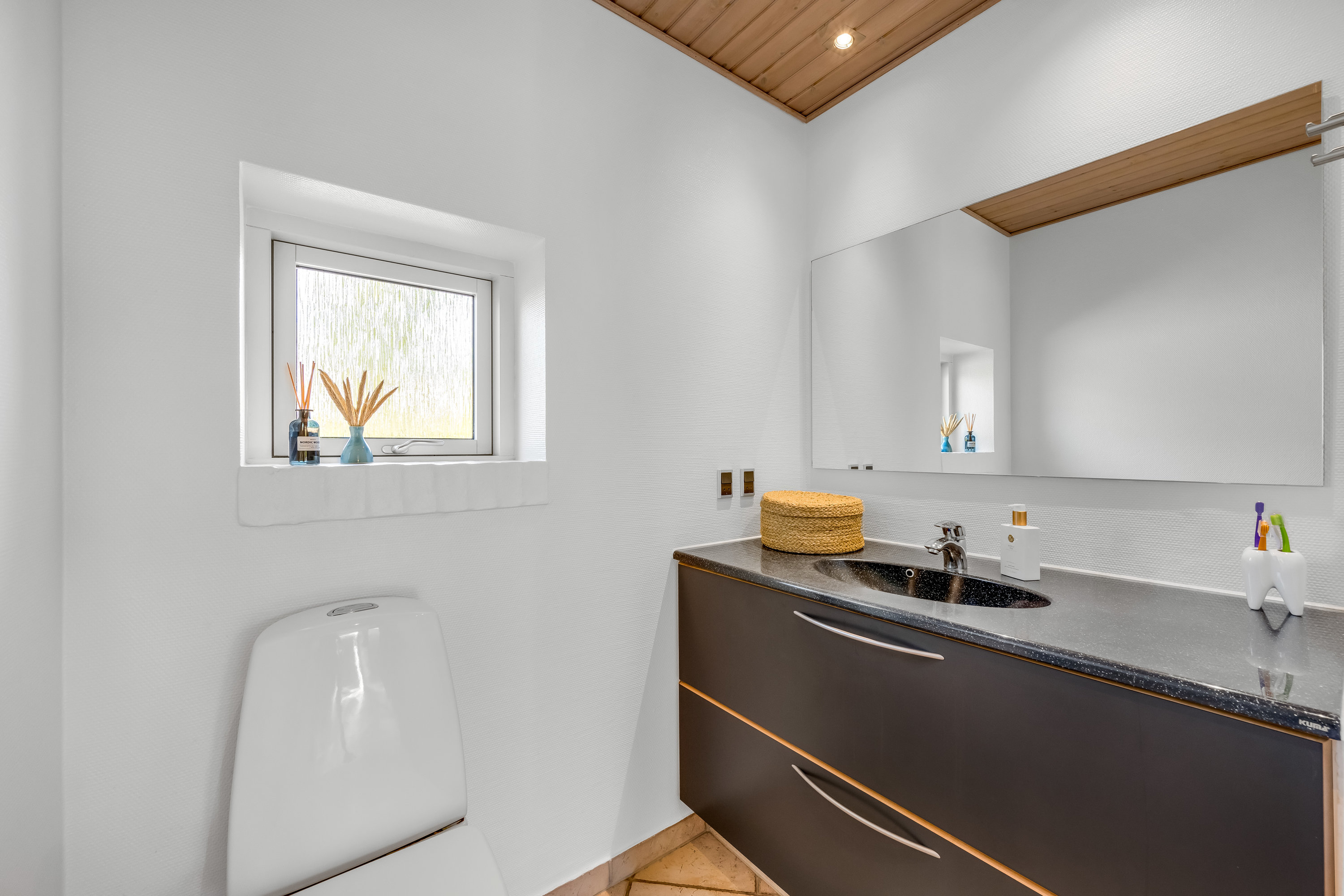 Fremhævet andet billede i fuldskærmstilstand. Billede af Blæsenborg Alle 37, Rindum, 6950 Ringkøbing