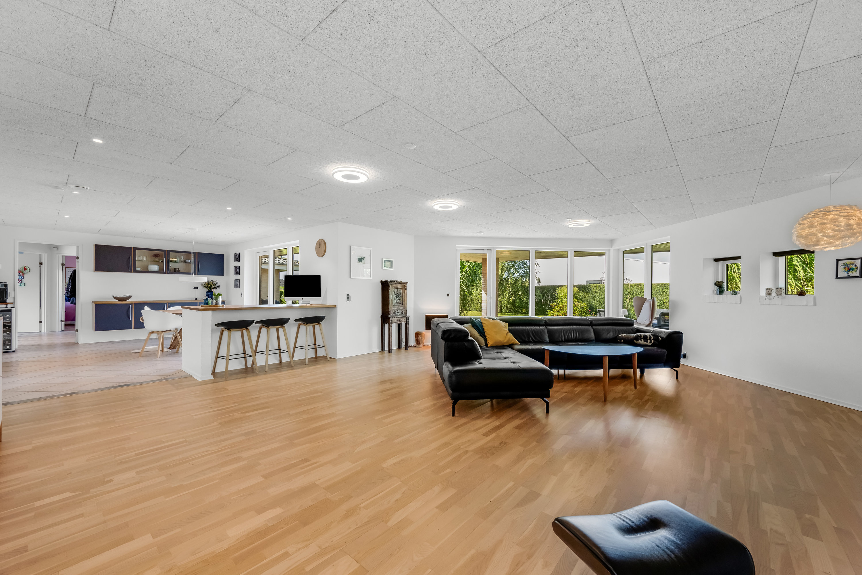 Fremhævet stue billede i fuldskærmstilstand. Billede af Blæsenborg Alle 37, Rindum, 6950 Ringkøbing