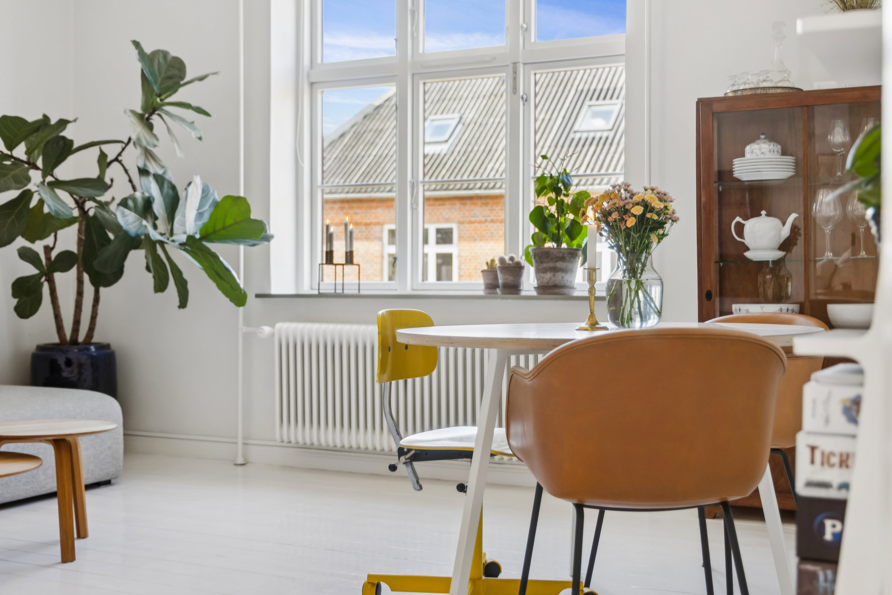 Fremhævet stue billede i fuldskærmstilstand. Billede af Møensgade 2, 1. th., 9000 Aalborg