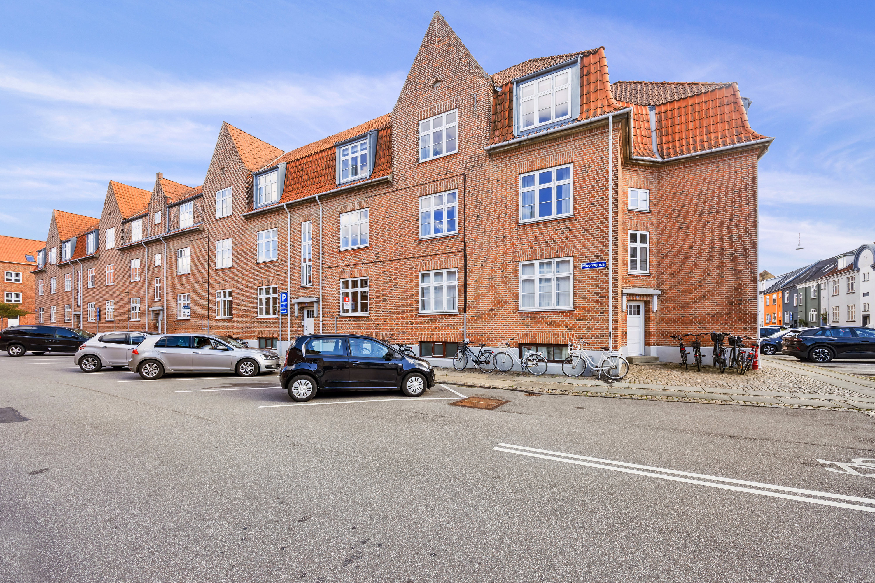 Fremhævet ejendom 1 billede i fuldskærmstilstand. Billede af Møensgade 2, 1. th., 9000 Aalborg