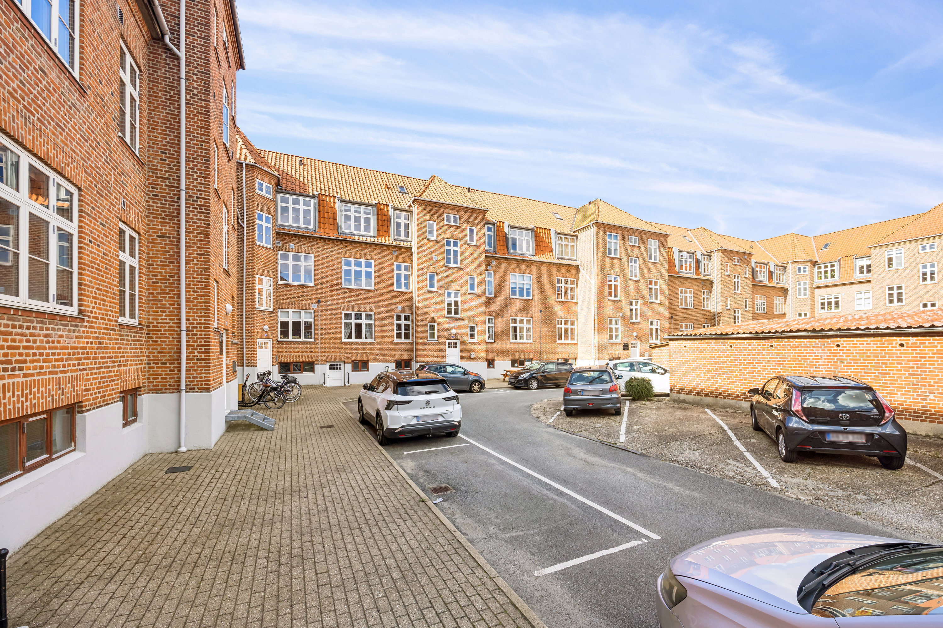 Fremhævet ejendom 1 billede i fuldskærmstilstand. Billede af Møensgade 2, 1. th., 9000 Aalborg