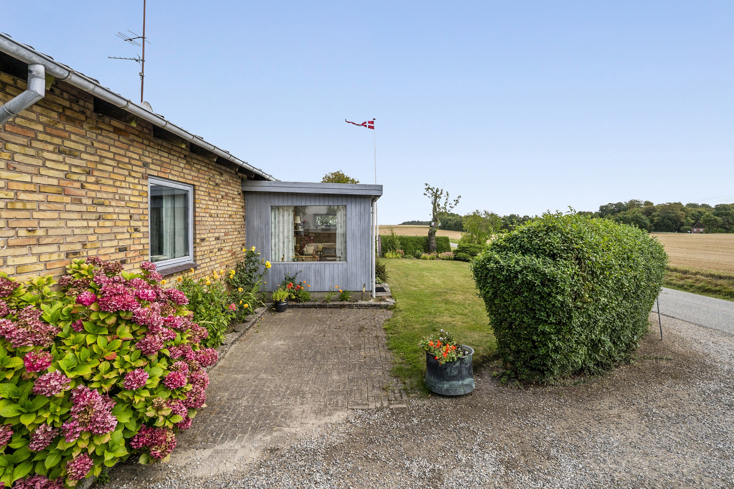 Fremhævet ejendommen billede i fuldskærmstilstand. Billede af Balle Tværvej 3, Balle, 8300 Odder