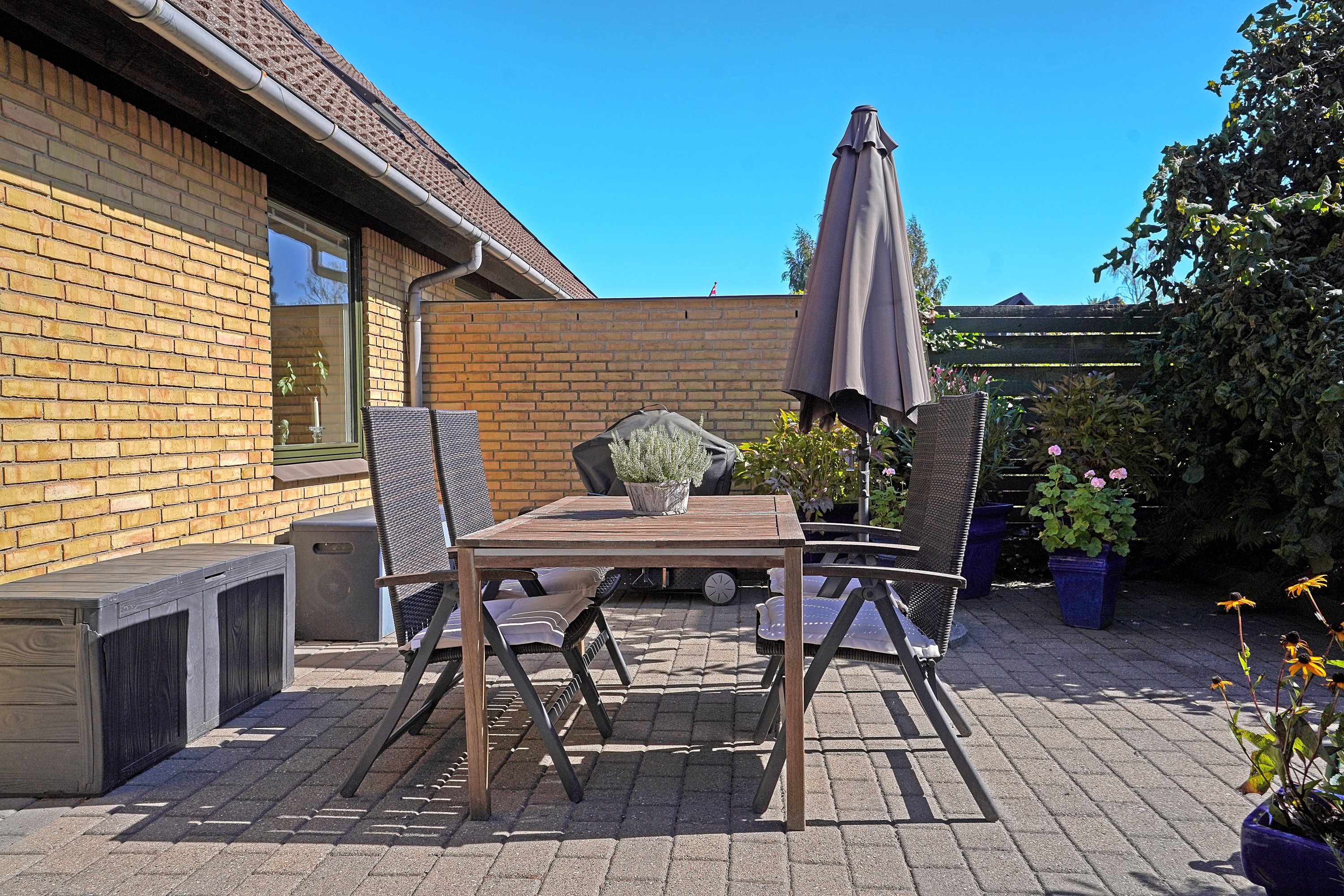 Fremhævet terrasse billede i fuldskærmstilstand. Billede af Nørreskovvang 67B, 3500 Værløse