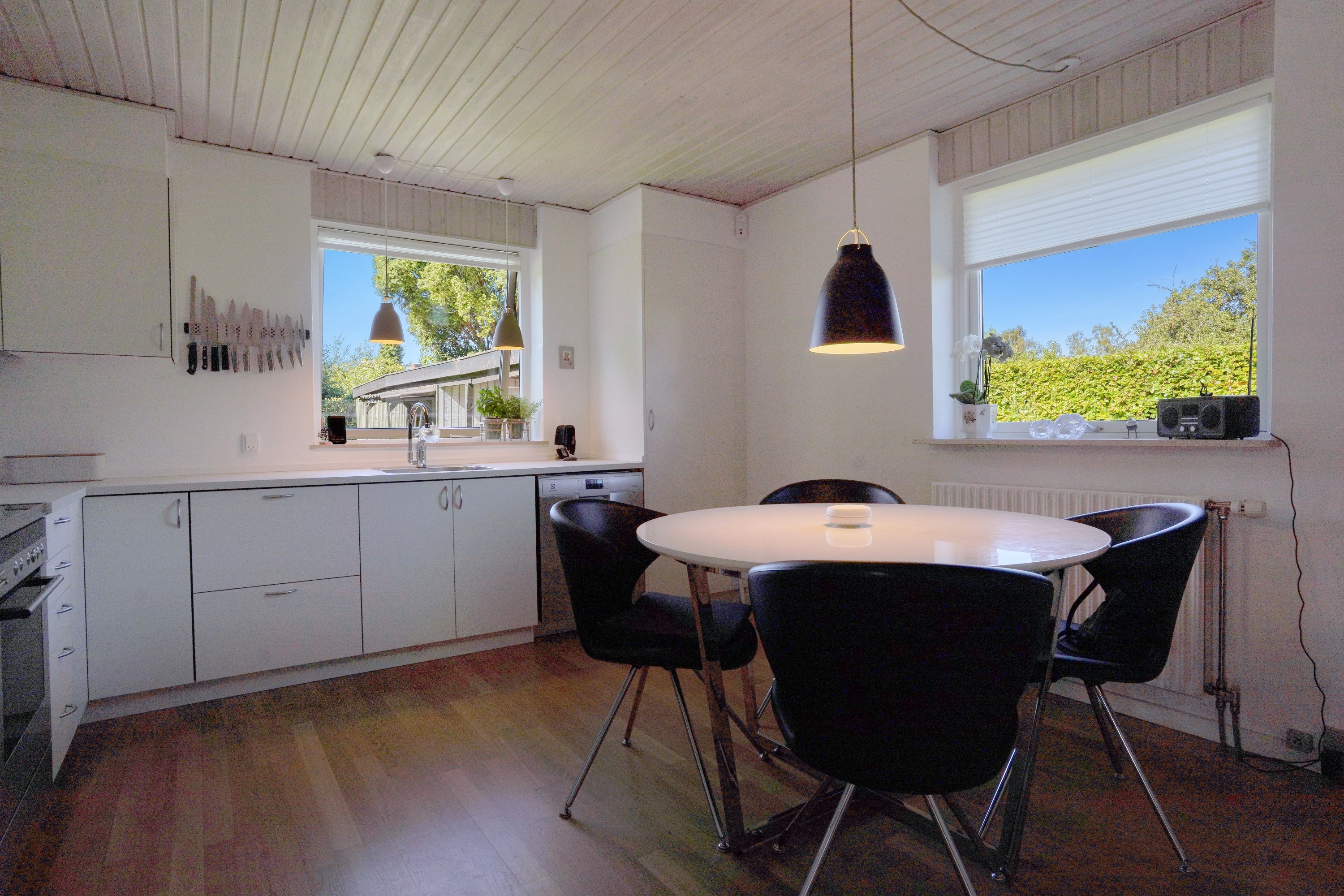 Fremhævet køkken billede i fuldskærmstilstand. Billede af Nørreskovvang 67B, 3500 Værløse