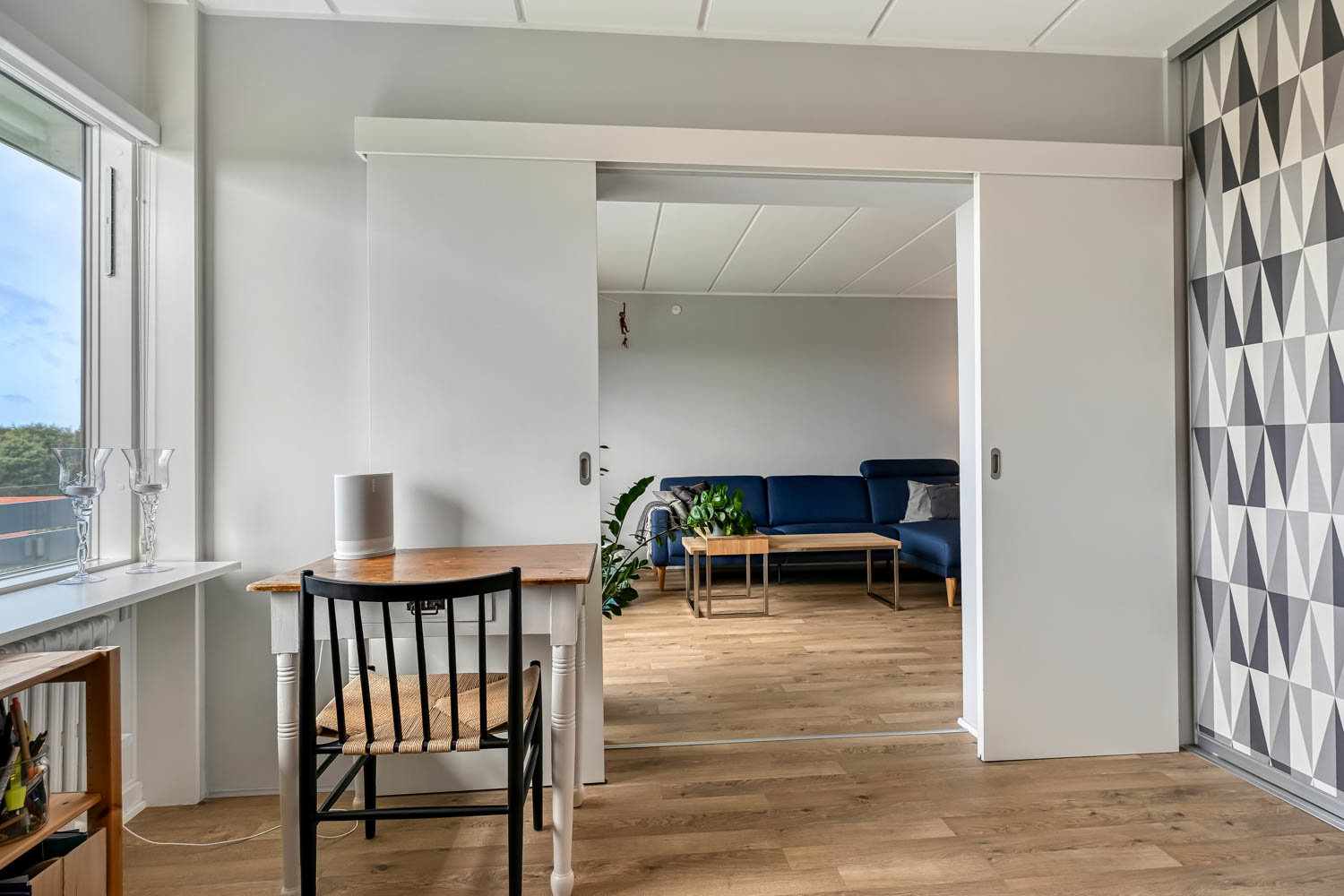 Fremhævet stue billede i fuldskærmstilstand. Billede af Skoleparken 7, 5. th., 6705 Esbjerg Ø