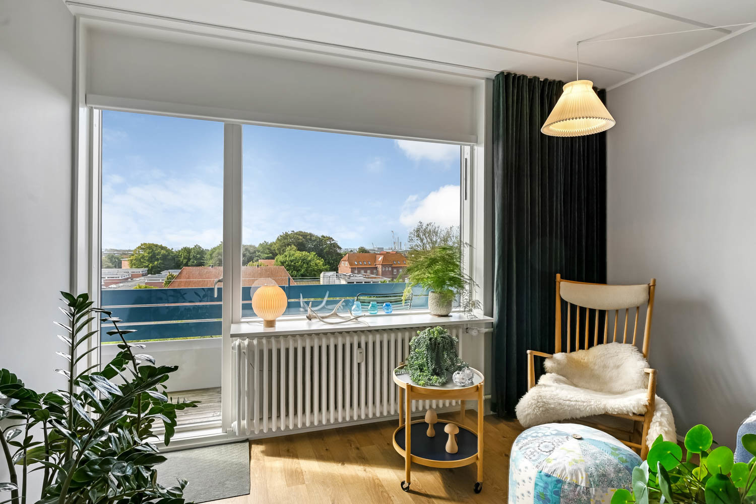 Fremhævet stue billede i fuldskærmstilstand. Billede af Skoleparken 7, 5. th., 6705 Esbjerg Ø