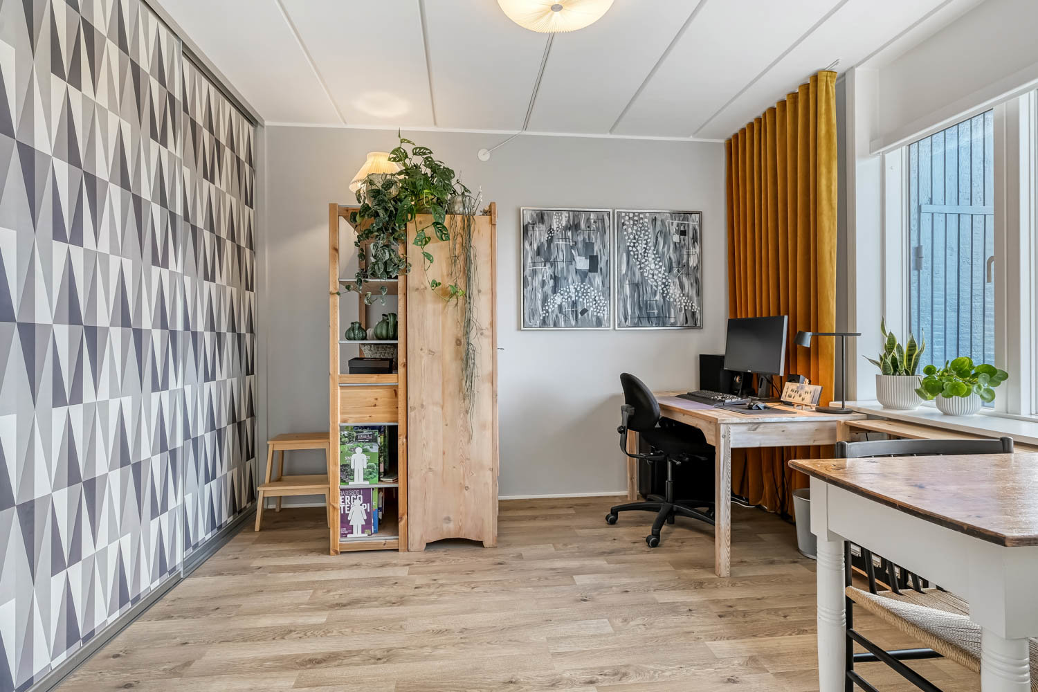 Fremhævet værelse billede i fuldskærmstilstand. Billede af Skoleparken 7, 5. th., 6705 Esbjerg Ø