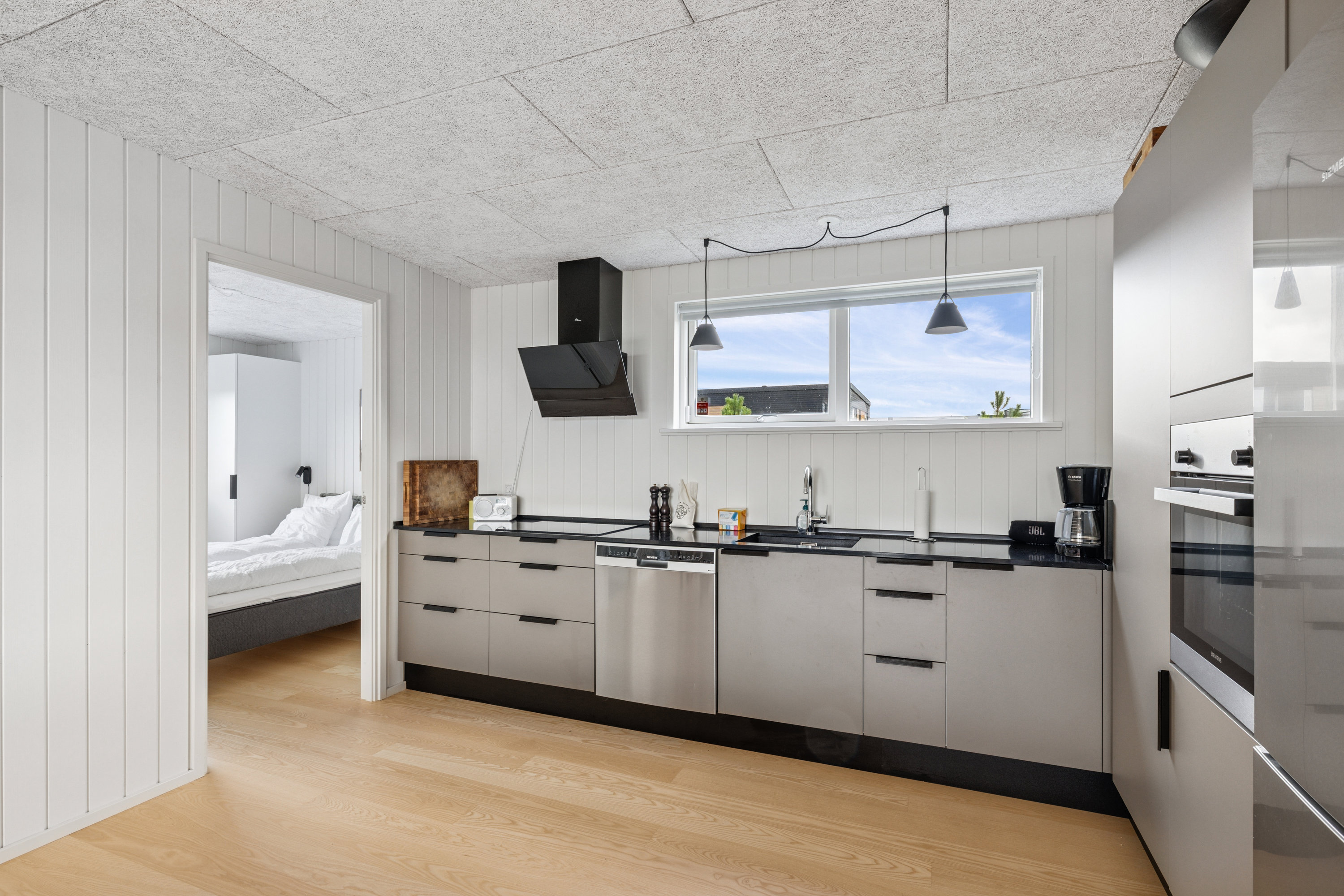 Fremhævet køkken billede i fuldskærmstilstand. Billede af Fjorddalen 22, Hjarbæk, 8831 Løgstrup