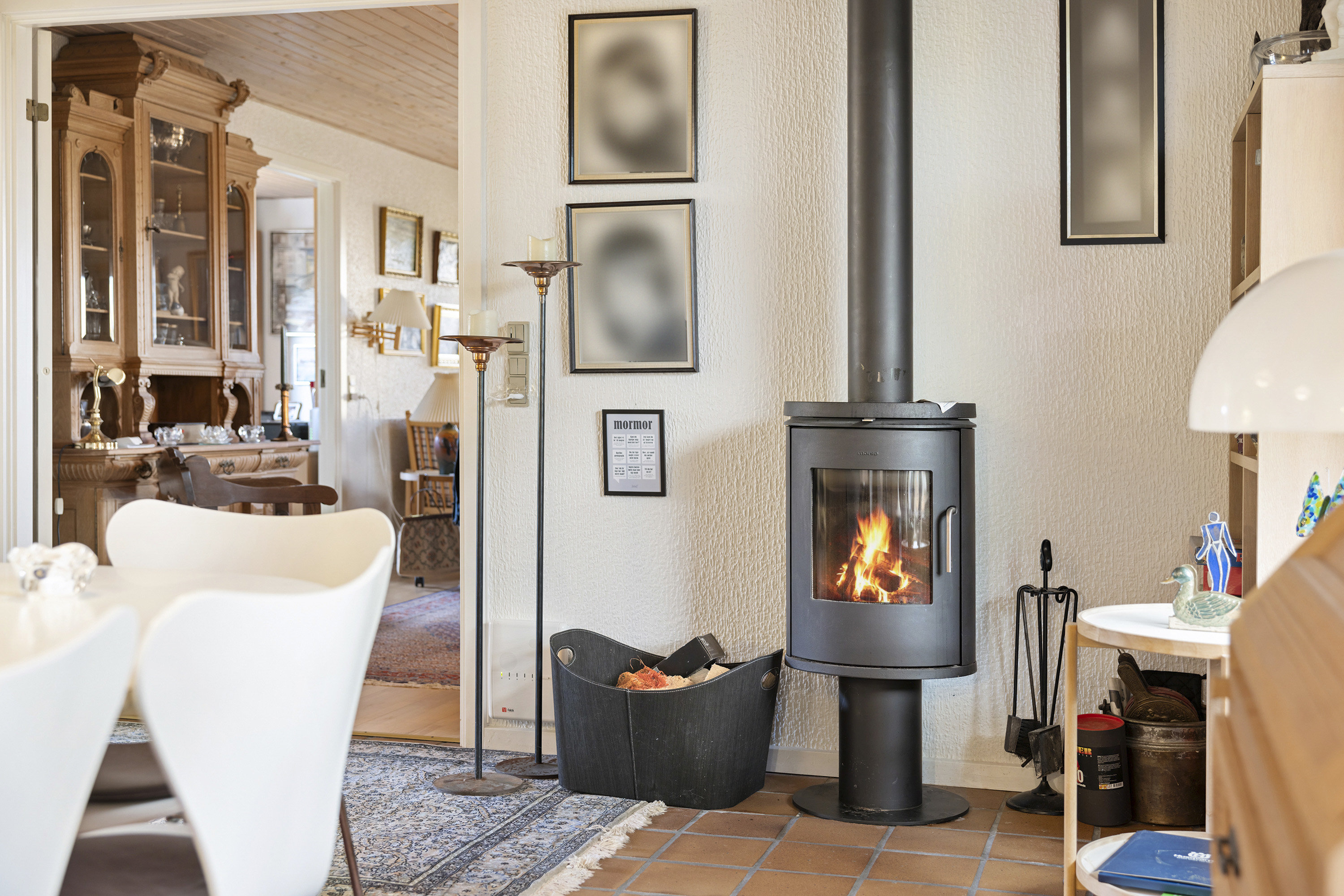 Fremhævet stue billede i fuldskærmstilstand. Billede af Marinus Bødkers Vej 16, 9900 Frederikshavn