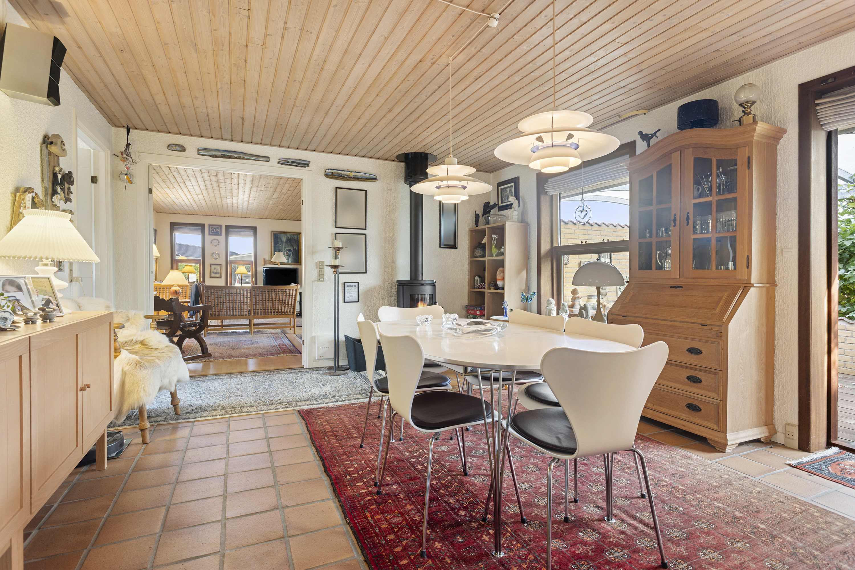 Fremhævet stue billede i fuldskærmstilstand. Billede af Marinus Bødkers Vej 16, 9900 Frederikshavn