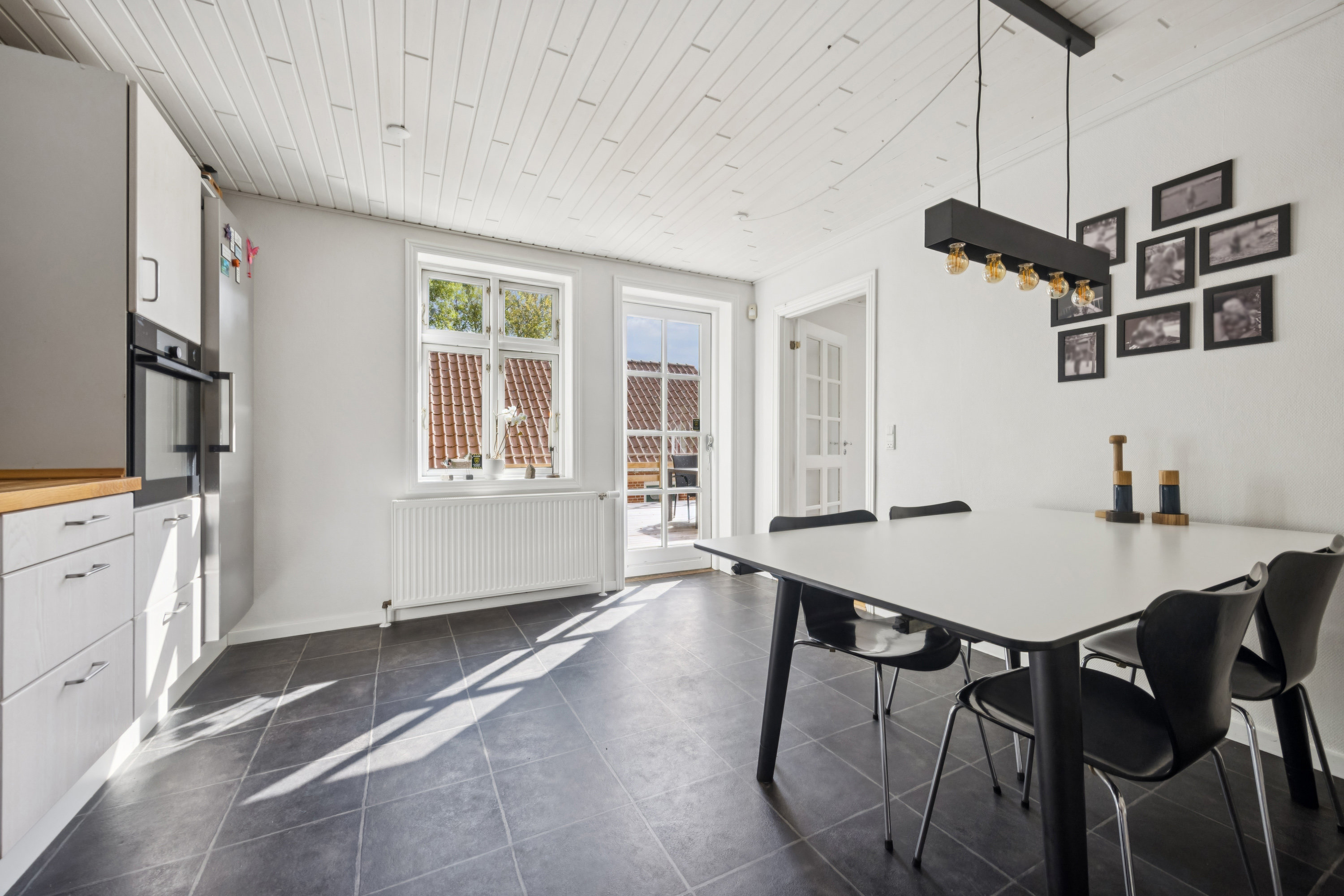 Fremhævet køkken billede i fuldskærmstilstand. Billede af Hannerupskovvej 40, Hannerup, 9500 Hobro