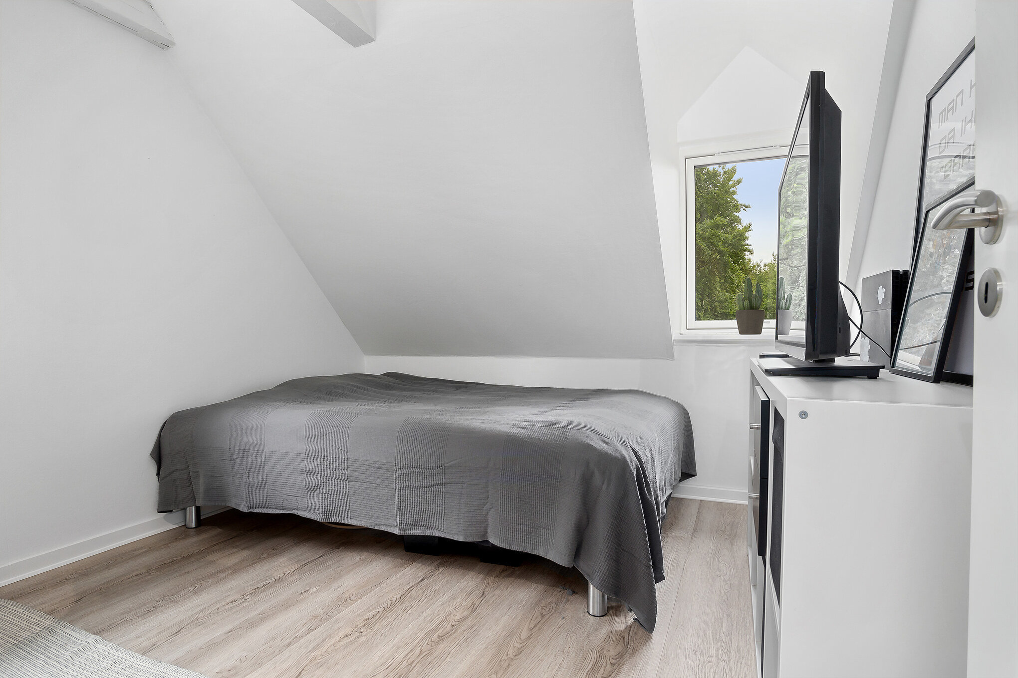 Fremhævet  billede i fuldskærmstilstand. Billede af Gravene 16, 5620 Glamsbjerg