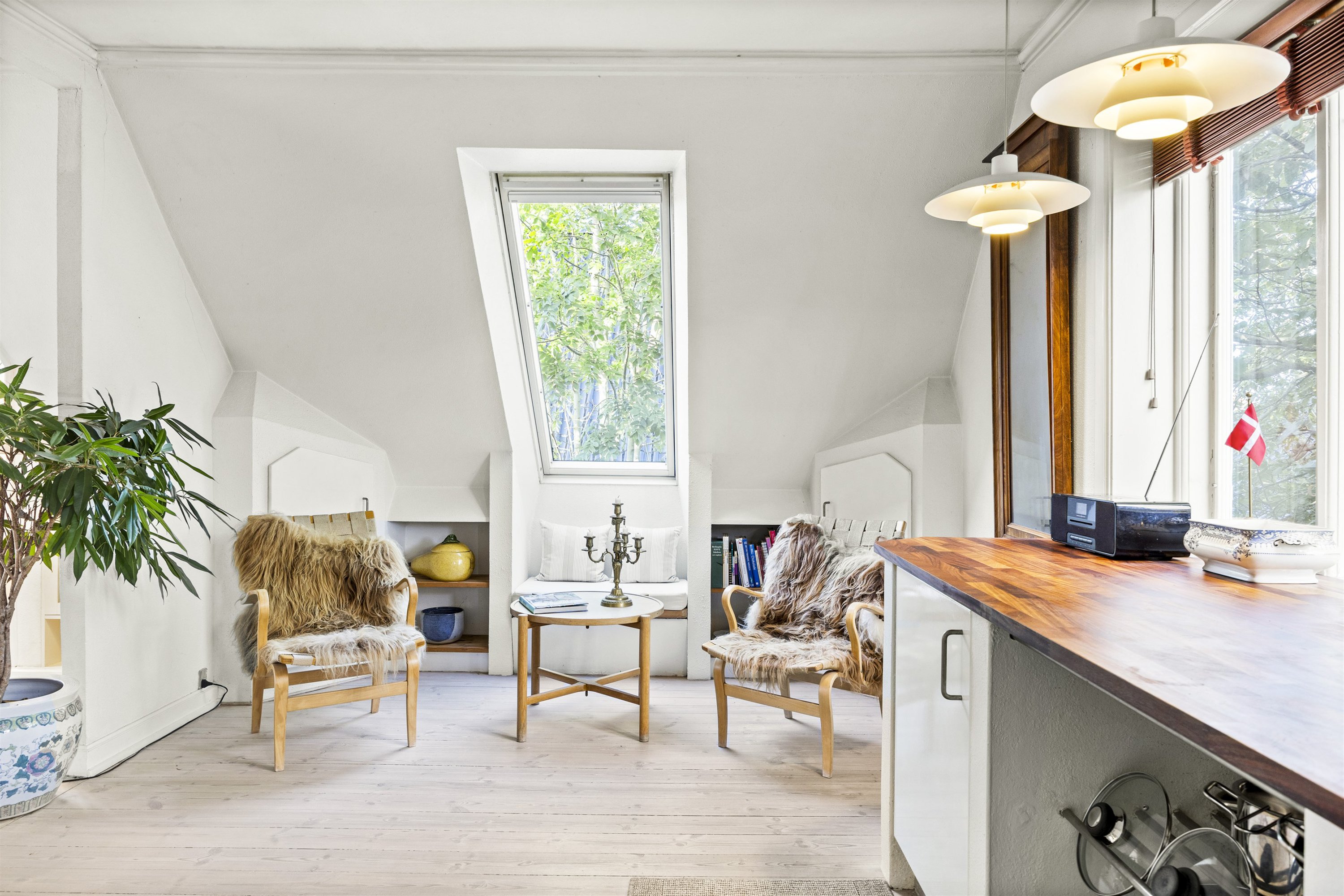 Fremhævet andet billede i fuldskærmstilstand. Billede af Kærmindevej 27, 1., 2820 Gentofte