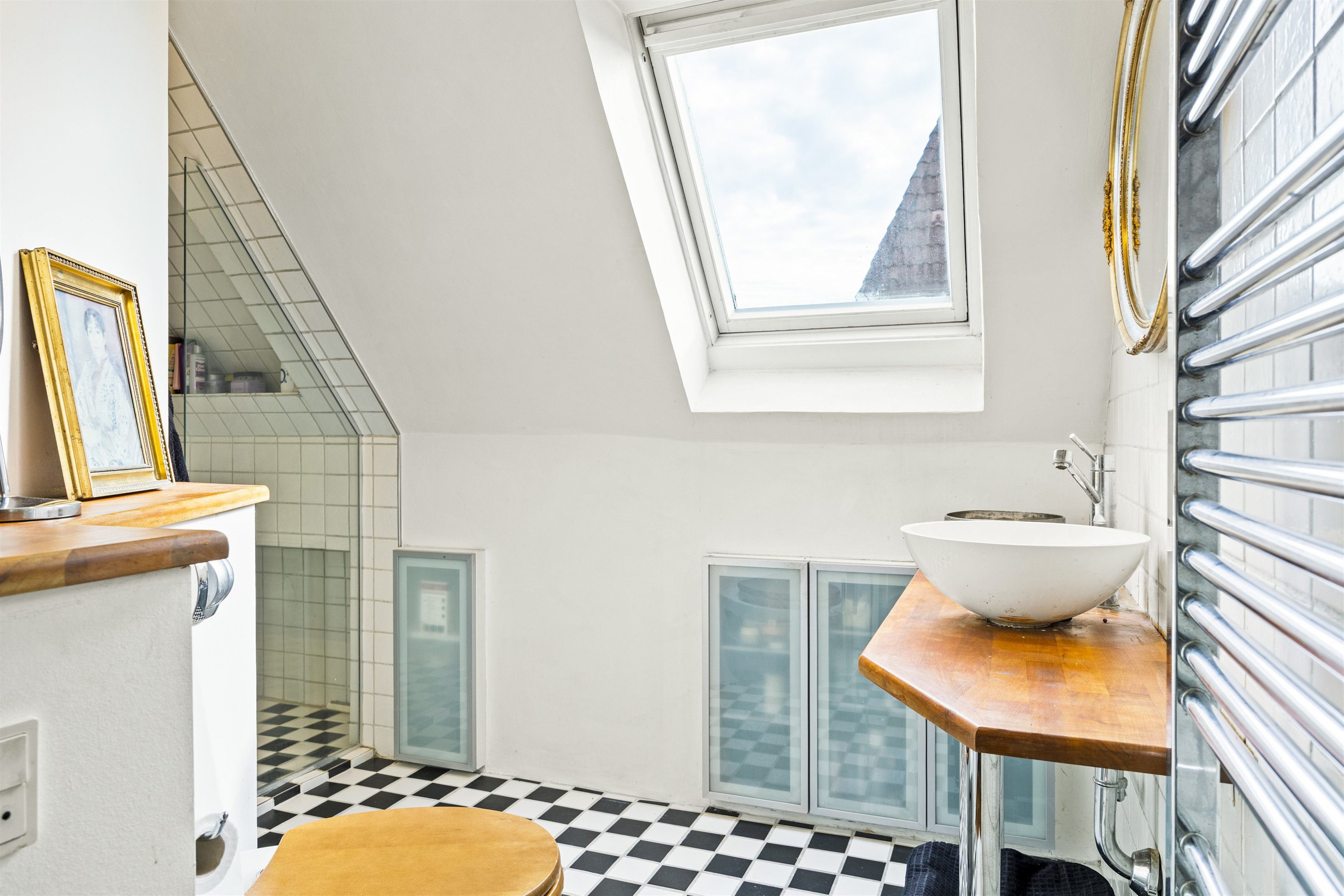 Fremhævet andet billede i fuldskærmstilstand. Billede af Kærmindevej 27, 1., 2820 Gentofte