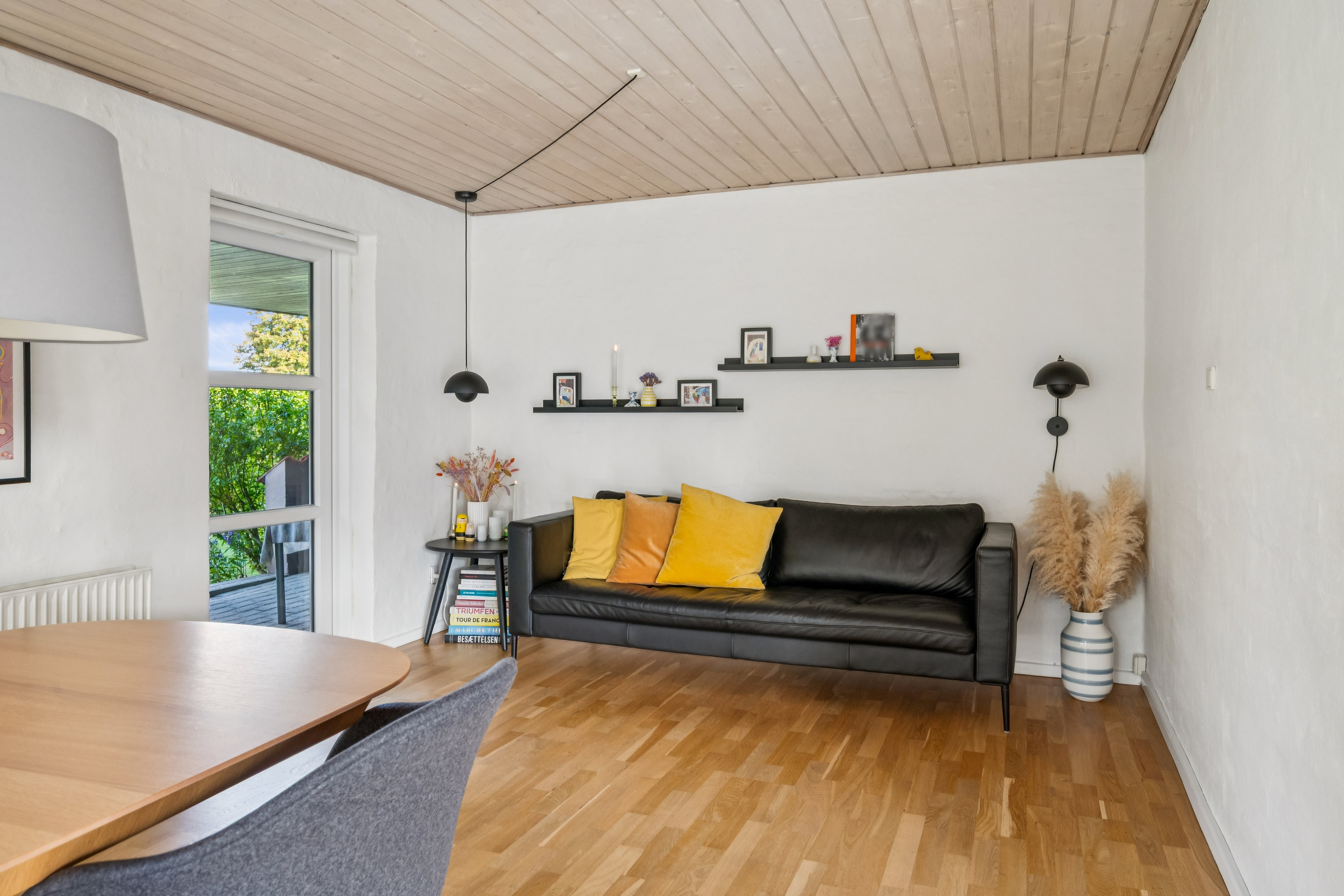 Fremhævet stue billede i fuldskærmstilstand. Billede af Strandbyvej 31, 8240 Risskov