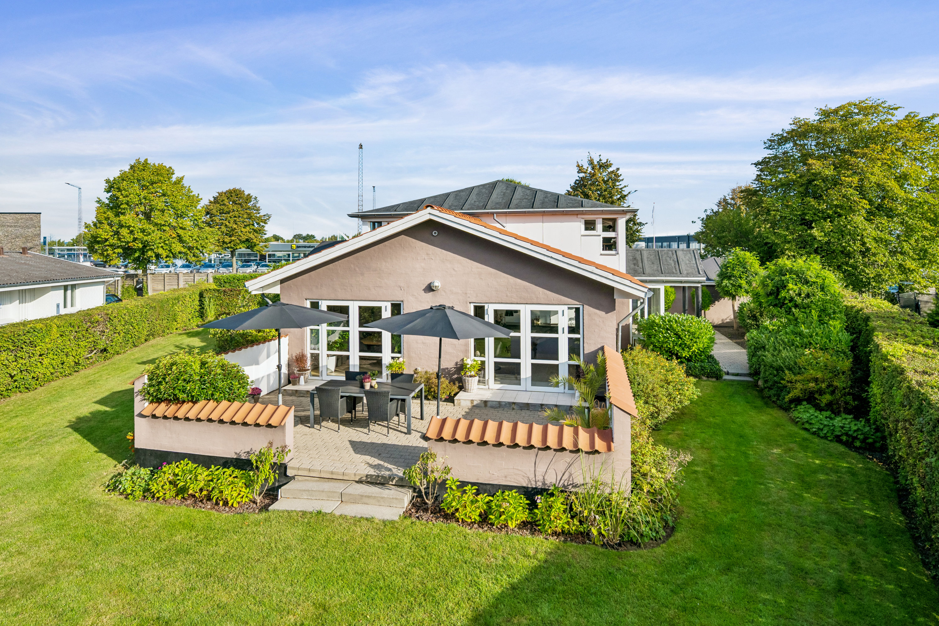 Miniaturebillede 1: ejendom 1. Billede af Strandbyvej 31, 8240 Risskov